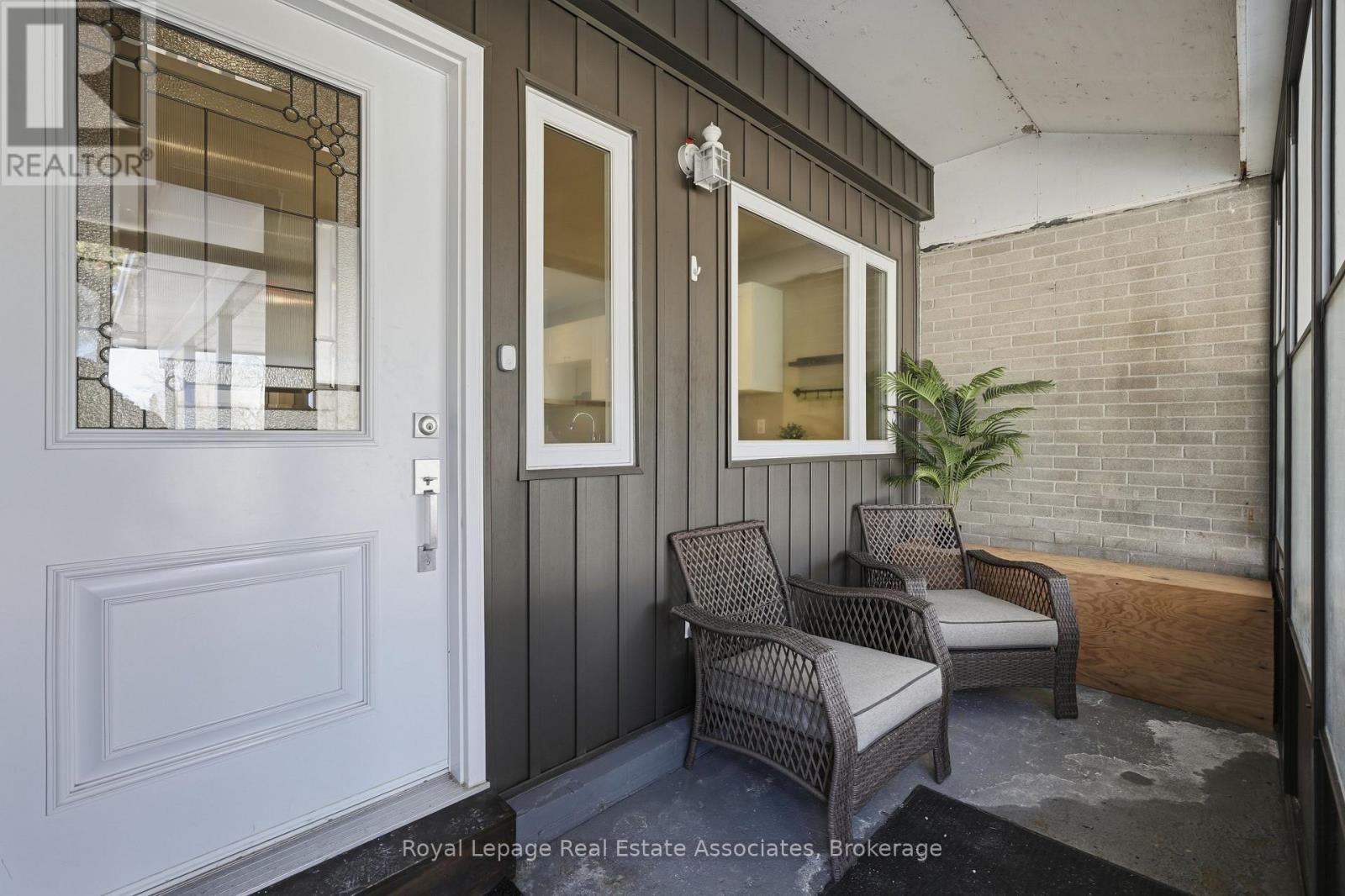 34 Ontario Street, Orangeville, Ontario  L9W 2V1 - Photo 3 - W12845582