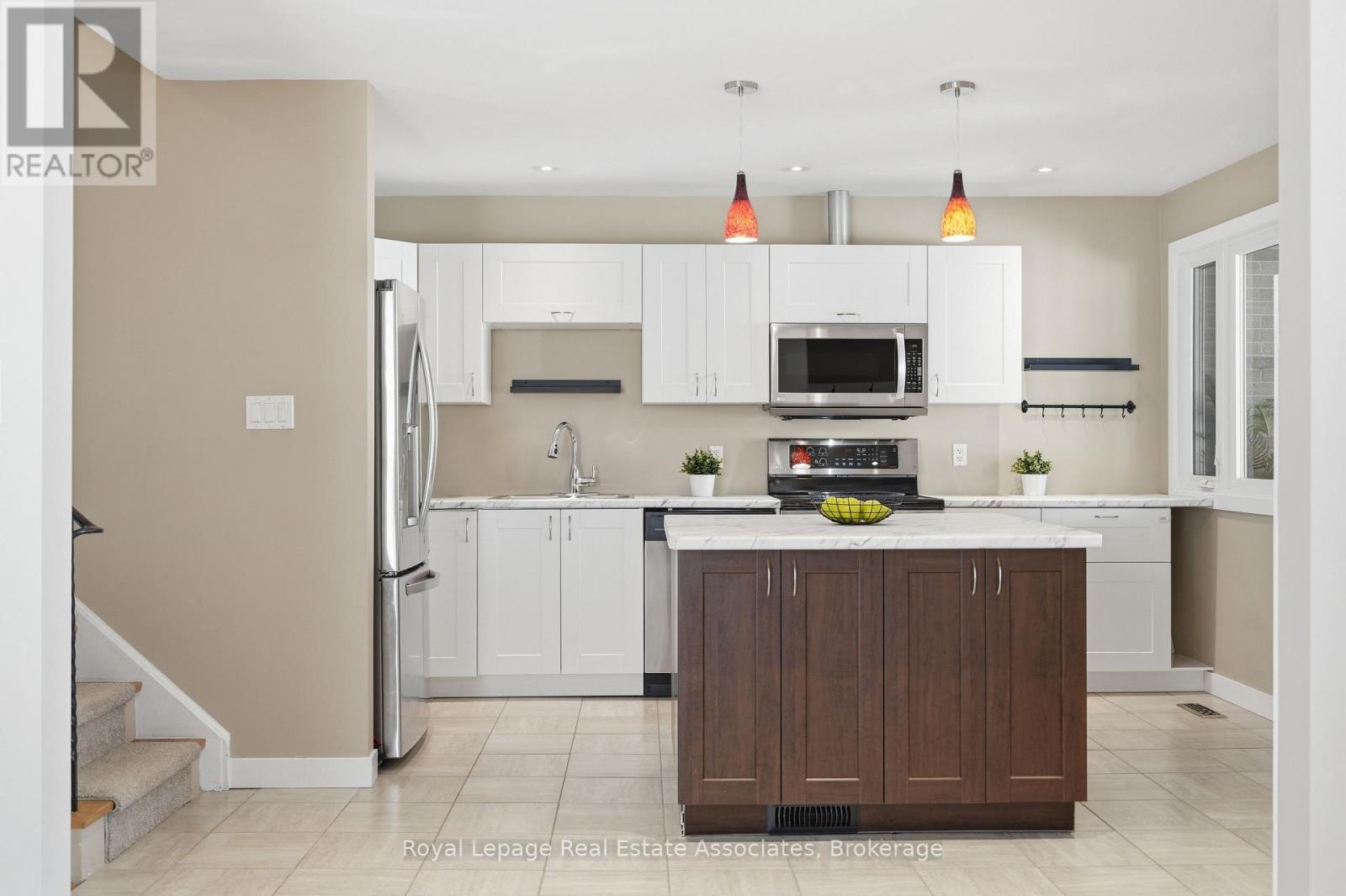 34 Ontario Street, Orangeville, Ontario  L9W 2V1 - Photo 8 - W12845582