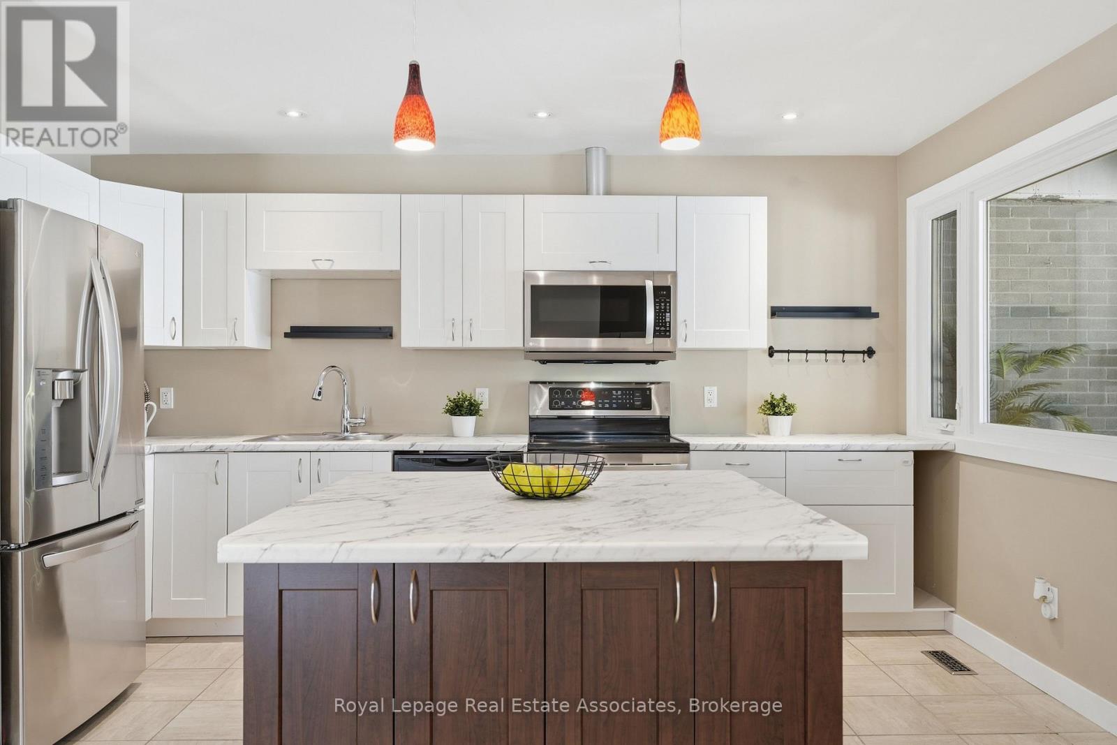 34 Ontario Street, Orangeville, Ontario  L9W 2V1 - Photo 9 - W12845582