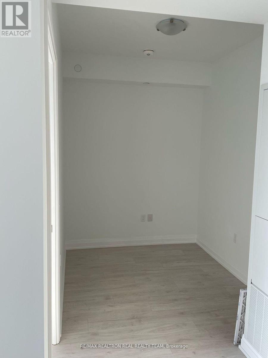 216 - 412 Silver Maple Road, Oakville, Ontario  L6H 7X8 - Photo 6 - W12845598