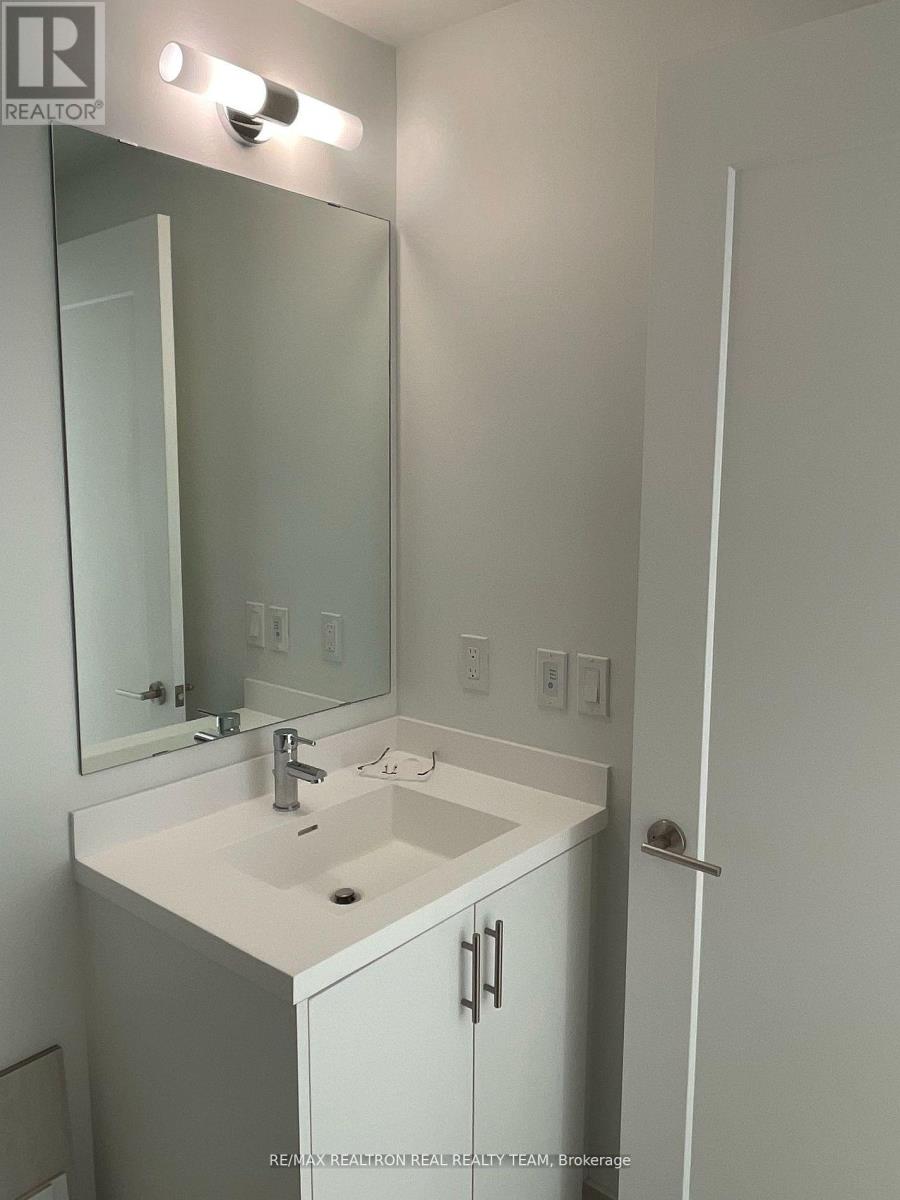 216 - 412 Silver Maple Road, Oakville, Ontario  L6H 7X8 - Photo 7 - W12845598