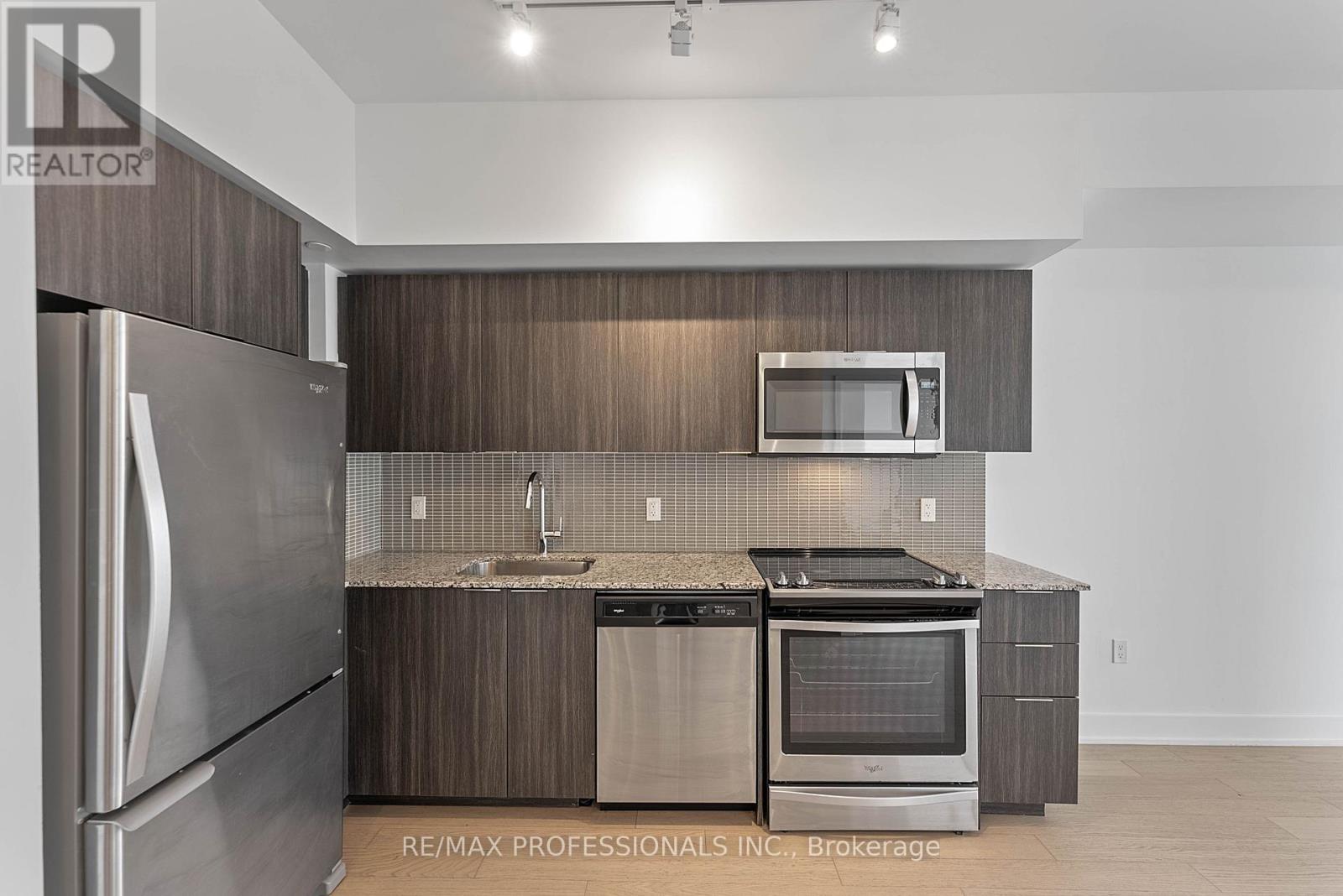 1614 - 30 Shore Breeze Drive, Toronto, Ontario  M8V 0J1 - Photo 10 - W12845606