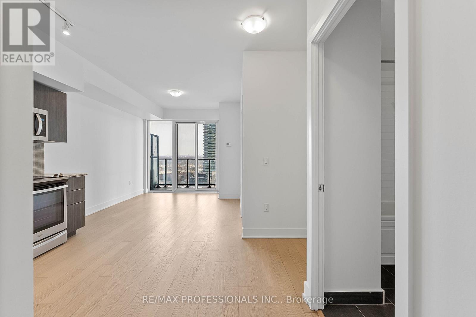 1614 - 30 Shore Breeze Drive, Toronto, Ontario  M8V 0J1 - Photo 15 - W12845606