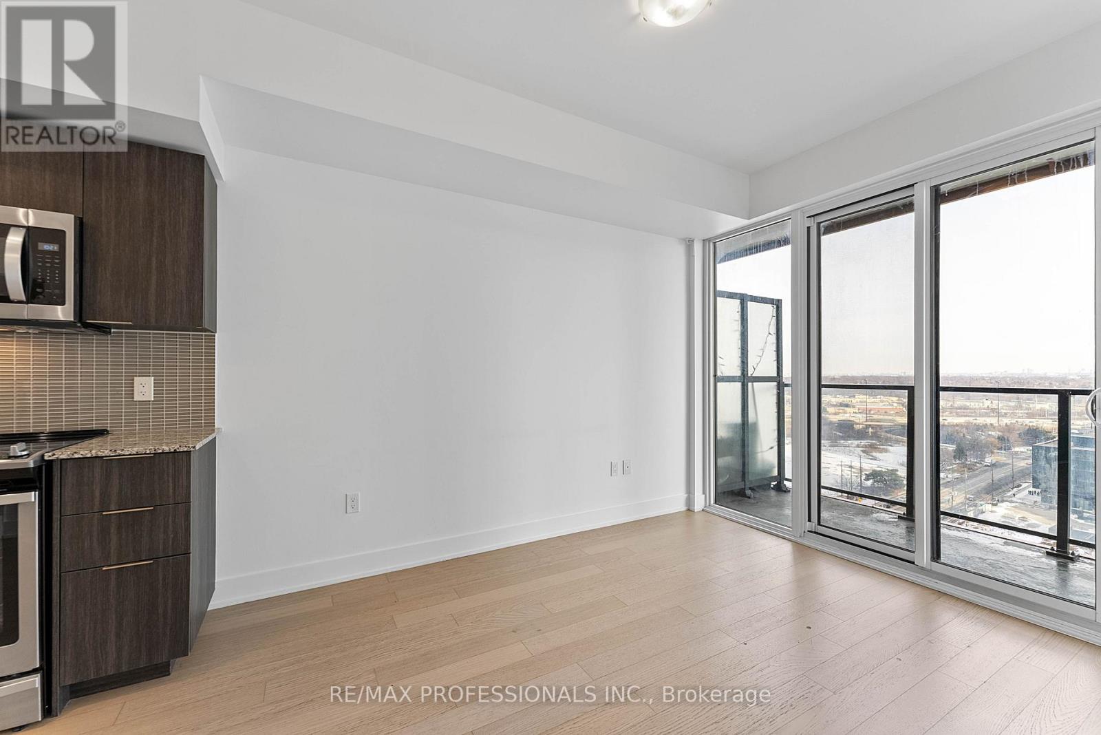 1614 - 30 Shore Breeze Drive, Toronto, Ontario  M8V 0J1 - Photo 16 - W12845606