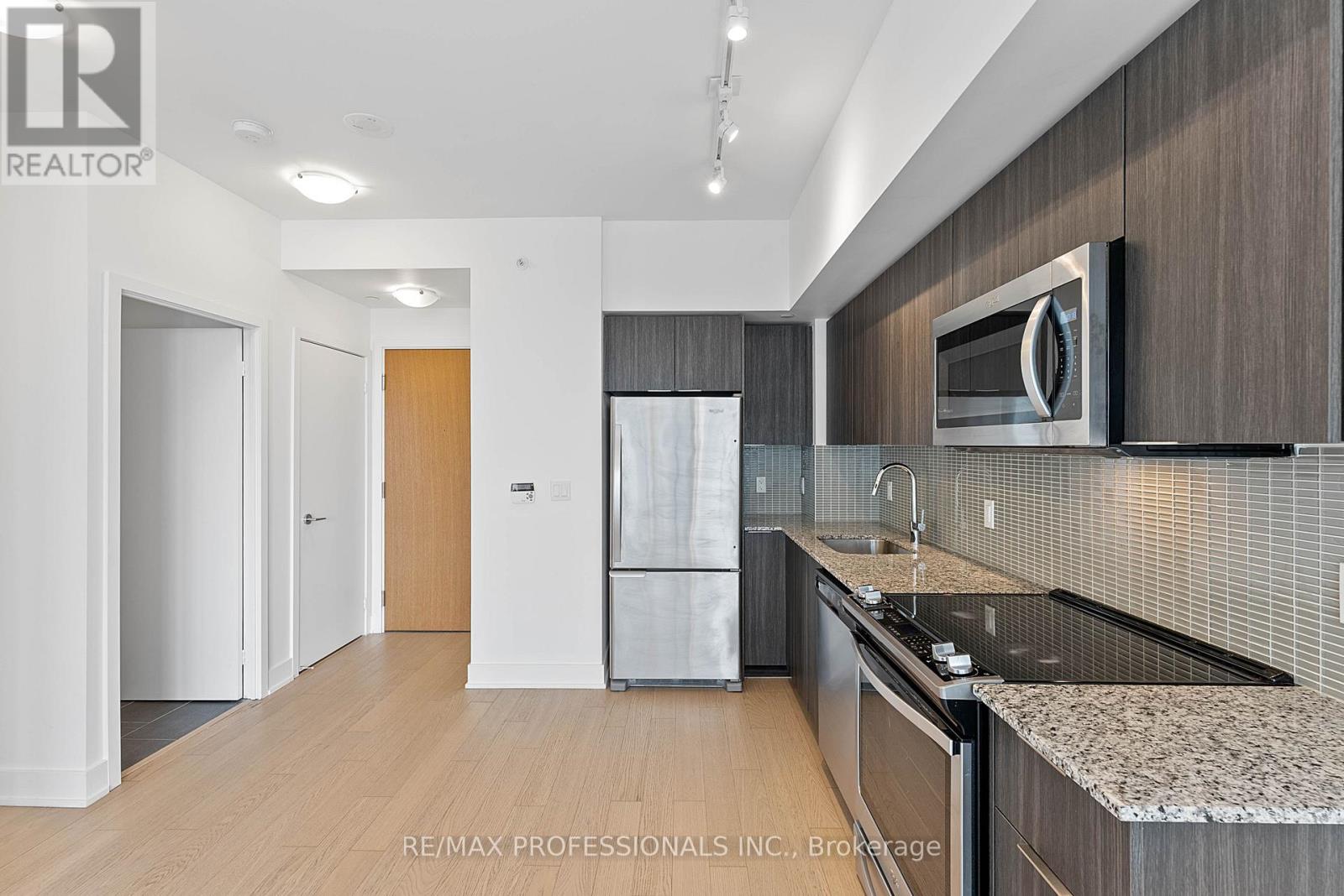 1614 - 30 Shore Breeze Drive, Toronto, Ontario  M8V 0J1 - Photo 9 - W12845606