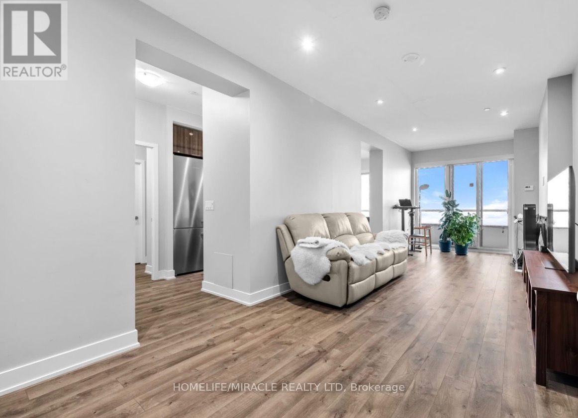 4804 - 20 Shore Breeze Drive, Toronto, Ontario  M8V 0C7 - Photo 4 - W12845624