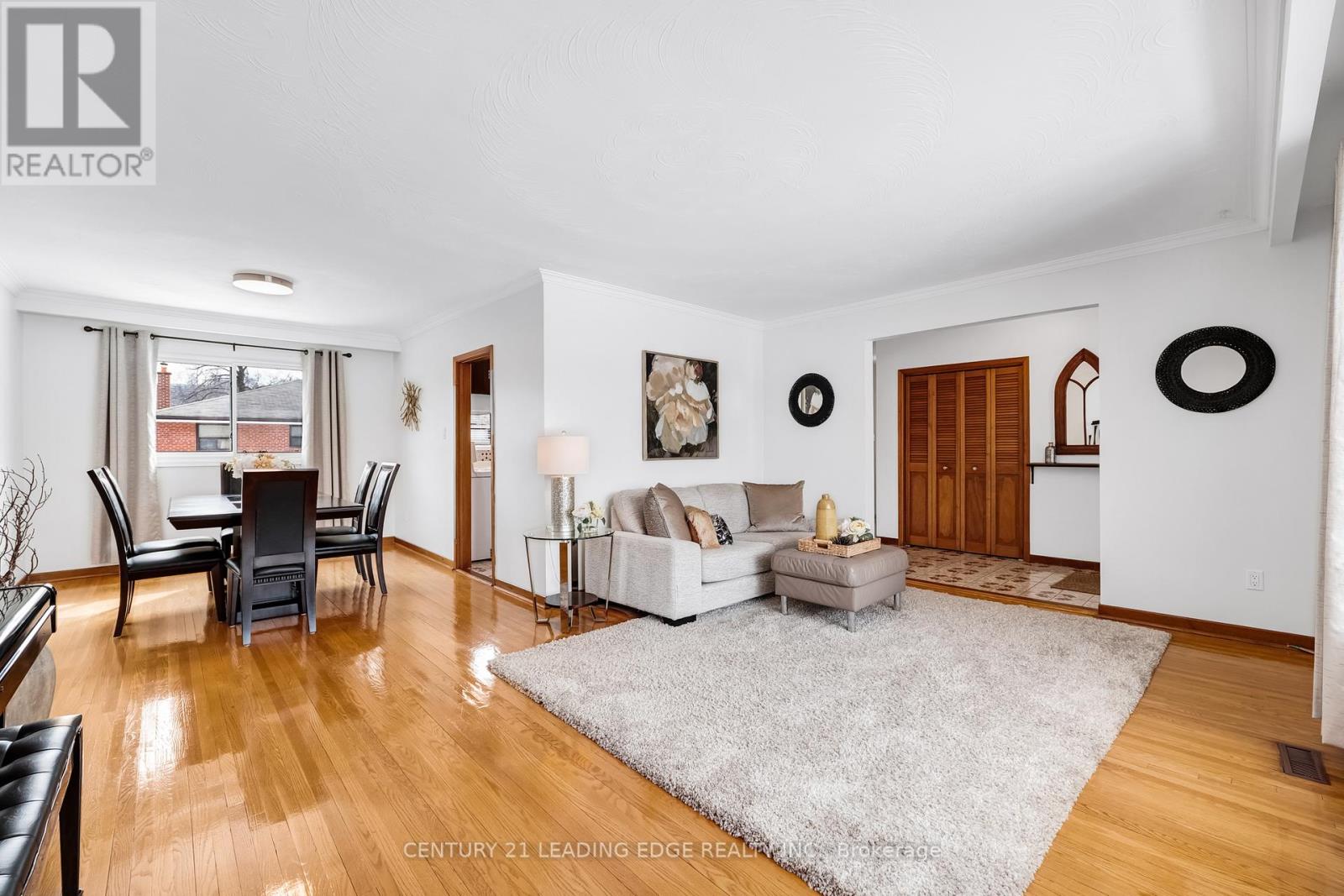 58 Keegan Crescent, Toronto, Ontario  M3J 1G2 - Photo 10 - W12845654