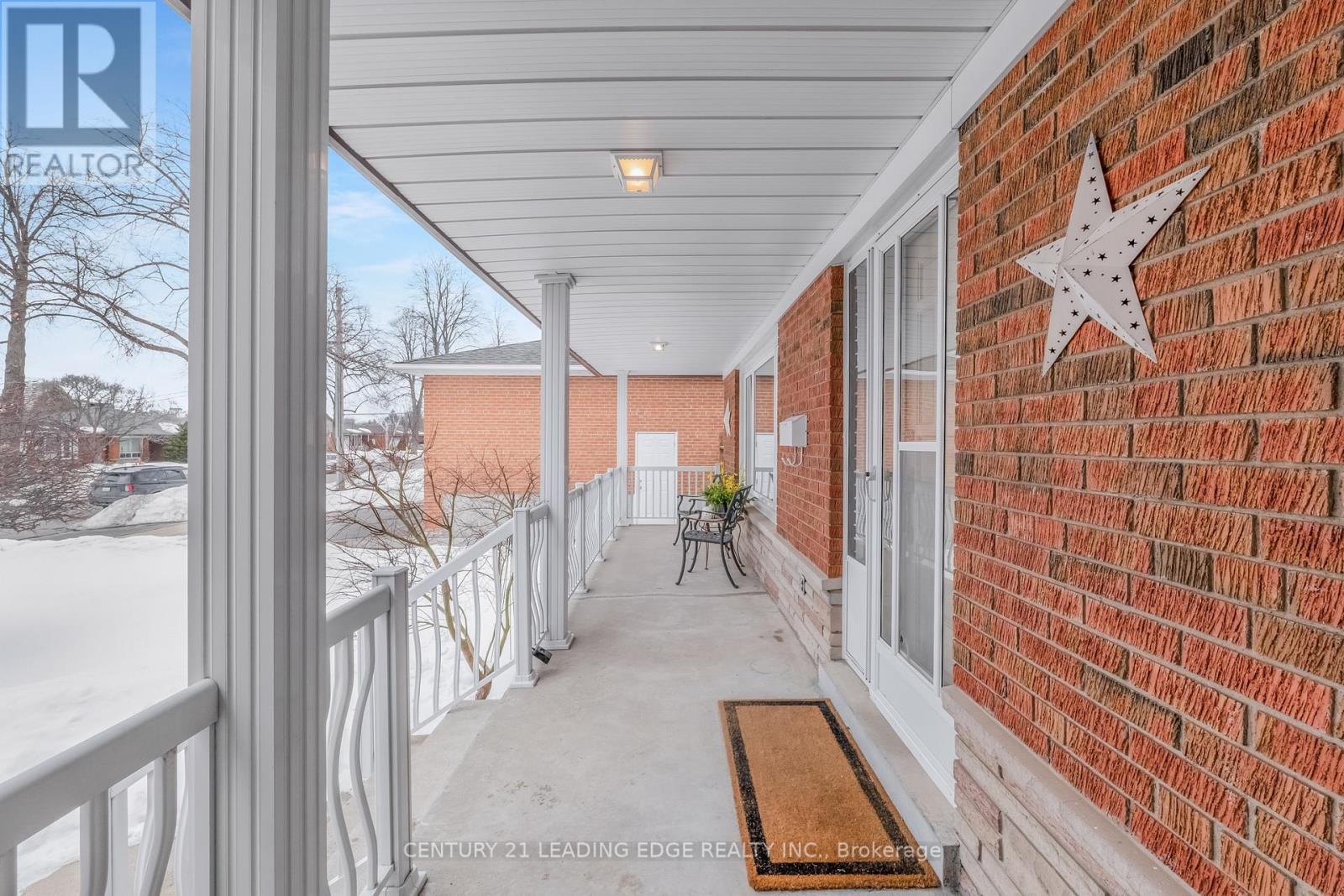 58 Keegan Crescent, Toronto, Ontario  M3J 1G2 - Photo 5 - W12845654