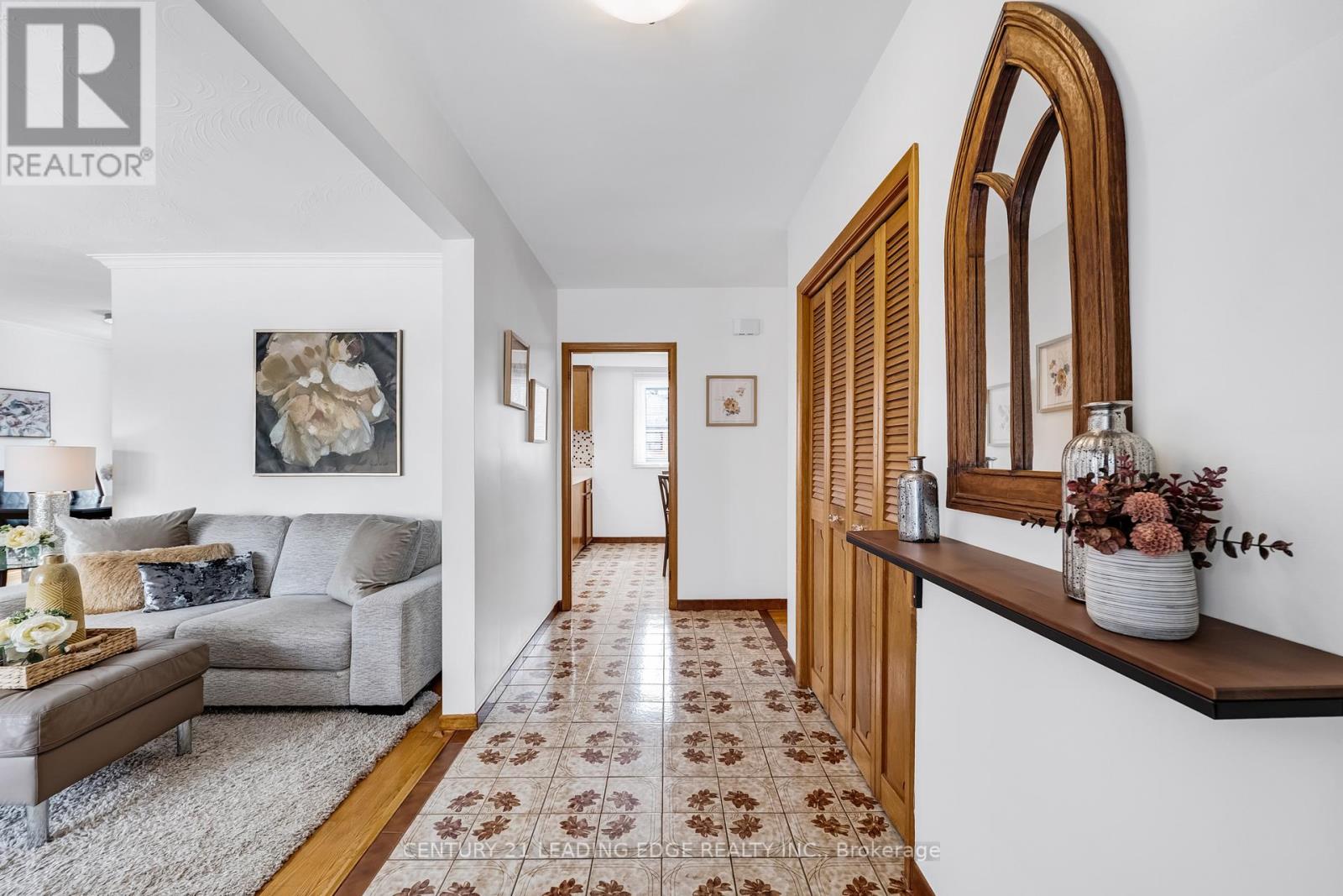 58 Keegan Crescent, Toronto, Ontario  M3J 1G2 - Photo 7 - W12845654