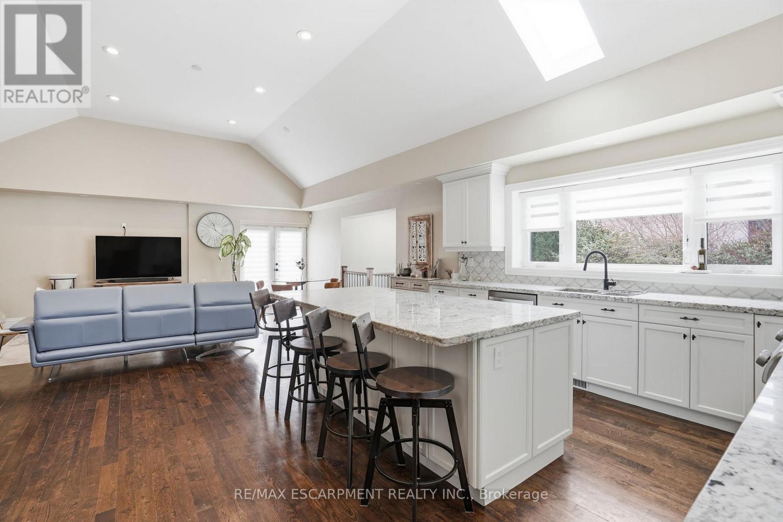 1480 Clarkson Road N, Mississauga, Ontario  L5J 2W9 - Photo 12 - W12845656