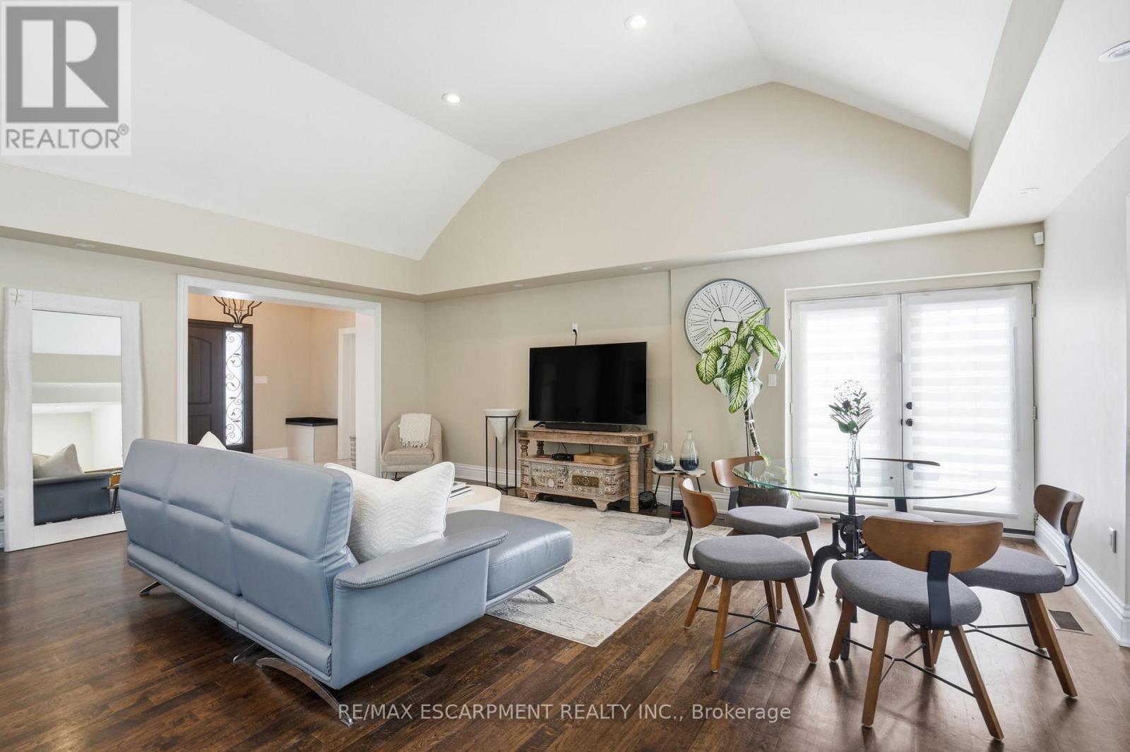 1480 Clarkson Road N, Mississauga, Ontario  L5J 2W9 - Photo 8 - W12845656