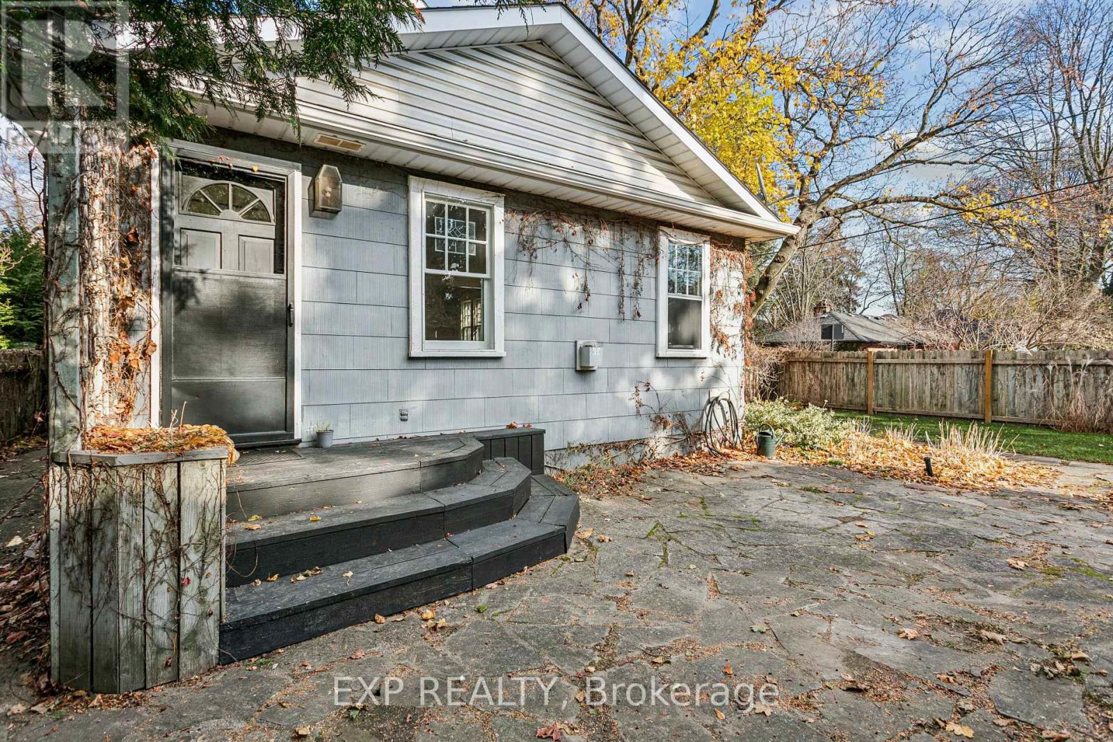 289 Spruce Street, Oakville, Ontario  L6J 2G8 - Photo 27 - W12845714