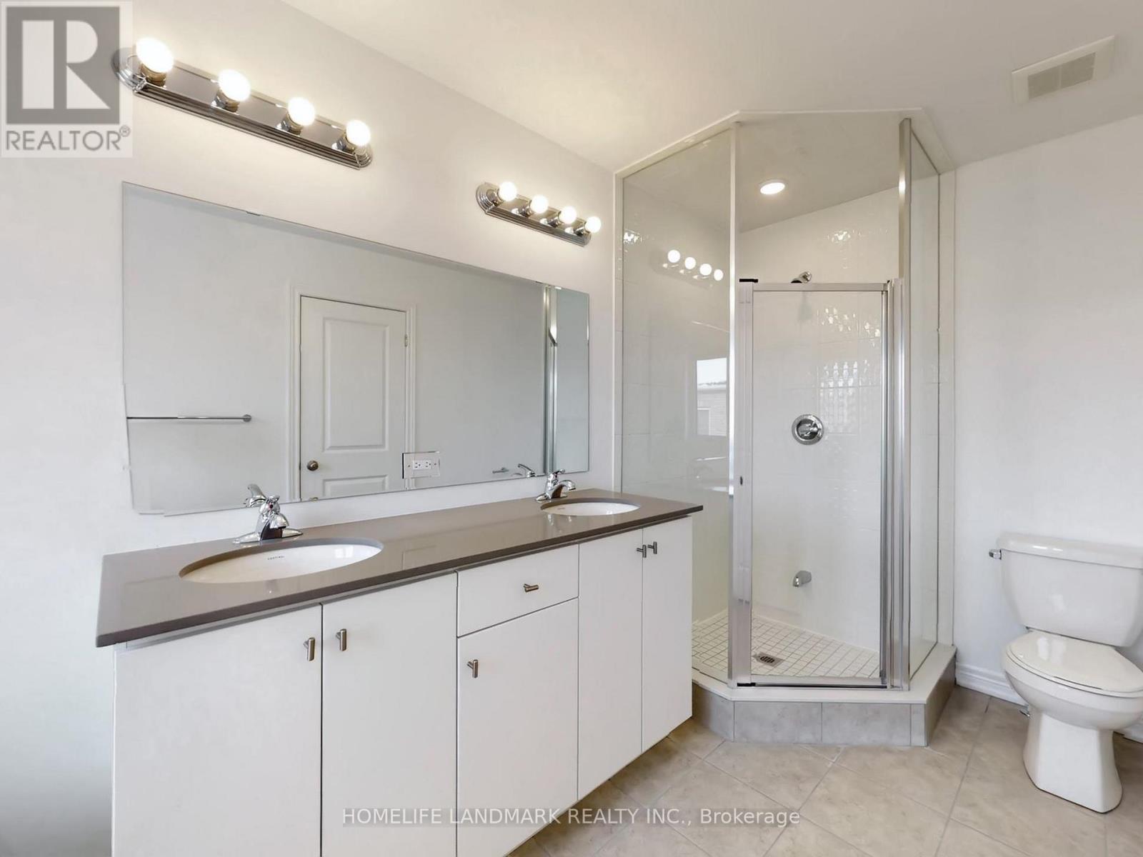 8 Bushwood Trail, Brampton, Ontario  L7A 5J7 - Photo 25 - W12845728