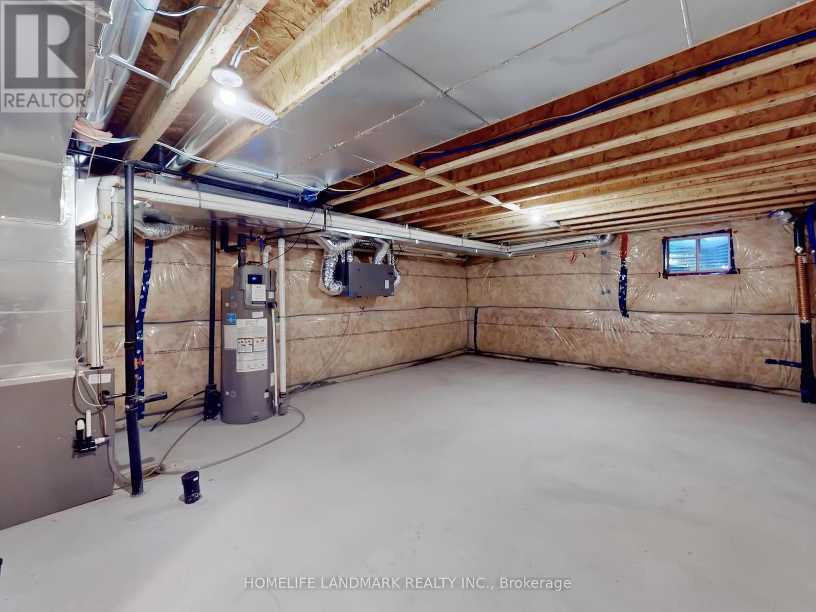 8 Bushwood Trail, Brampton, Ontario  L7A 5J7 - Photo 38 - W12845728