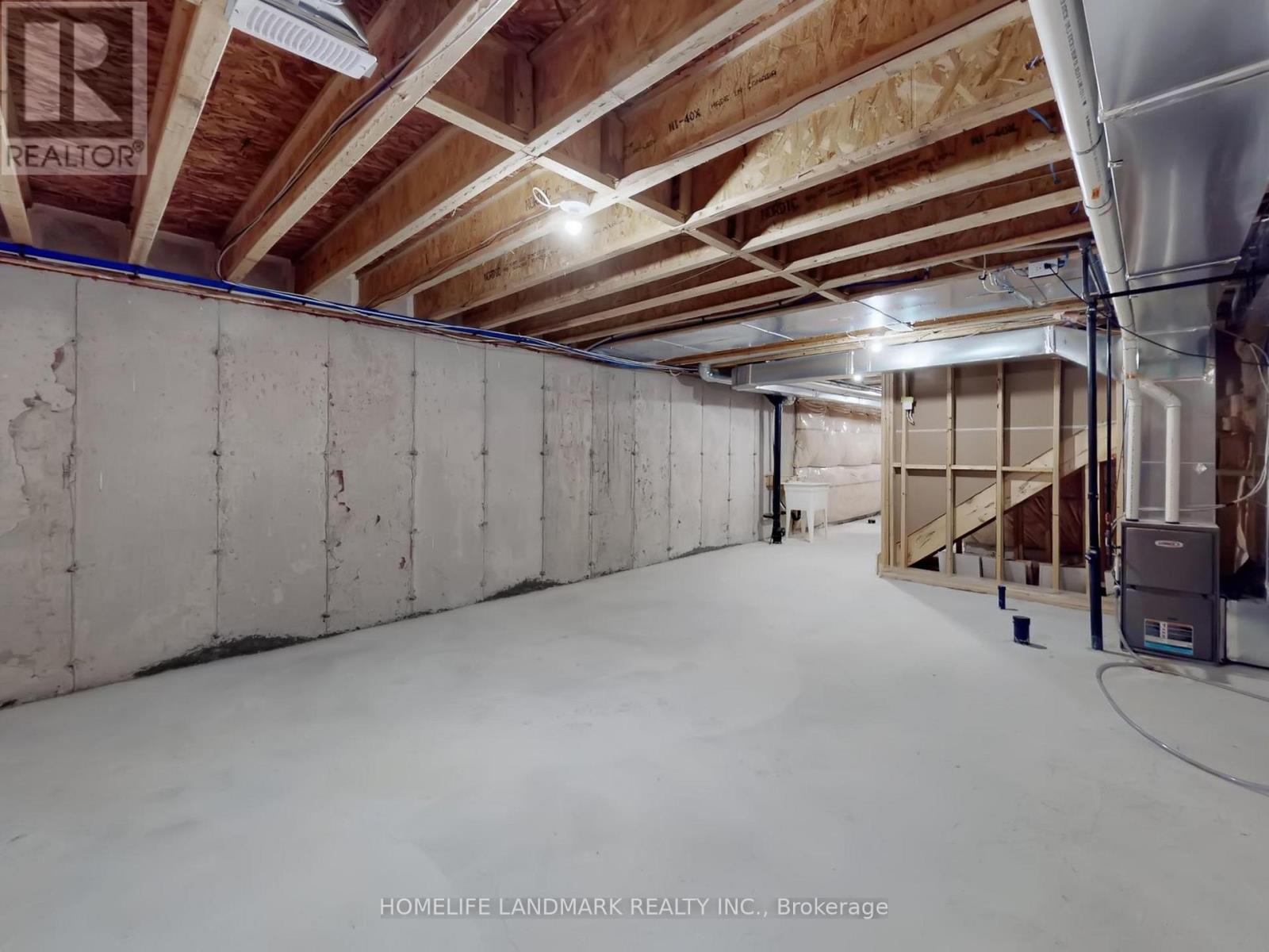 8 Bushwood Trail, Brampton, Ontario  L7A 5J7 - Photo 39 - W12845728