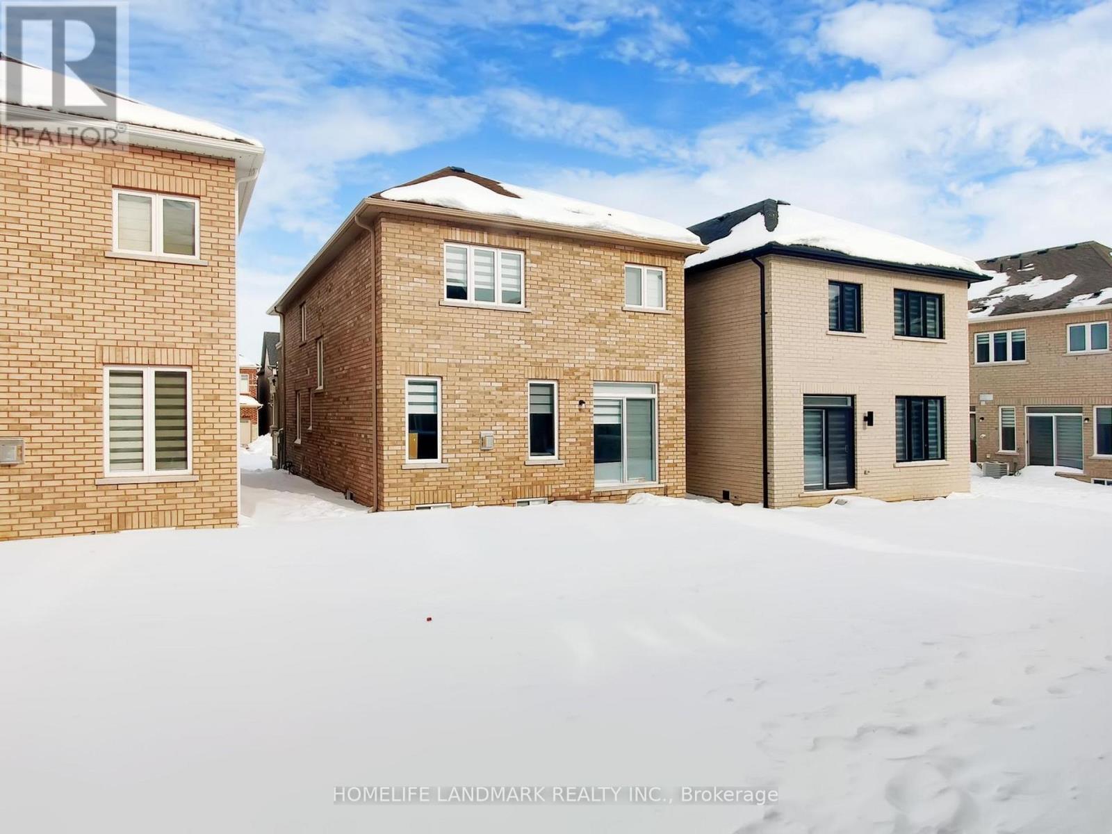8 Bushwood Trail, Brampton, Ontario  L7A 5J7 - Photo 41 - W12845728