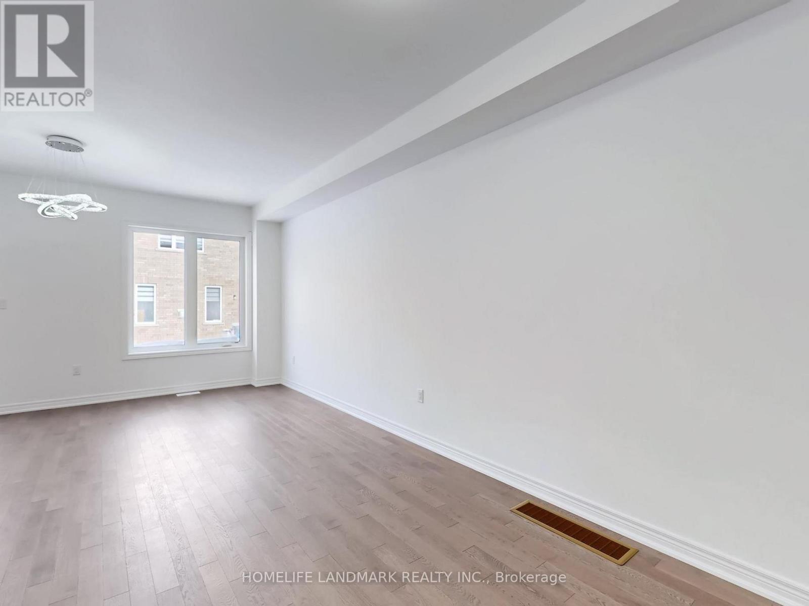 8 Bushwood Trail, Brampton, Ontario  L7A 5J7 - Photo 6 - W12845728