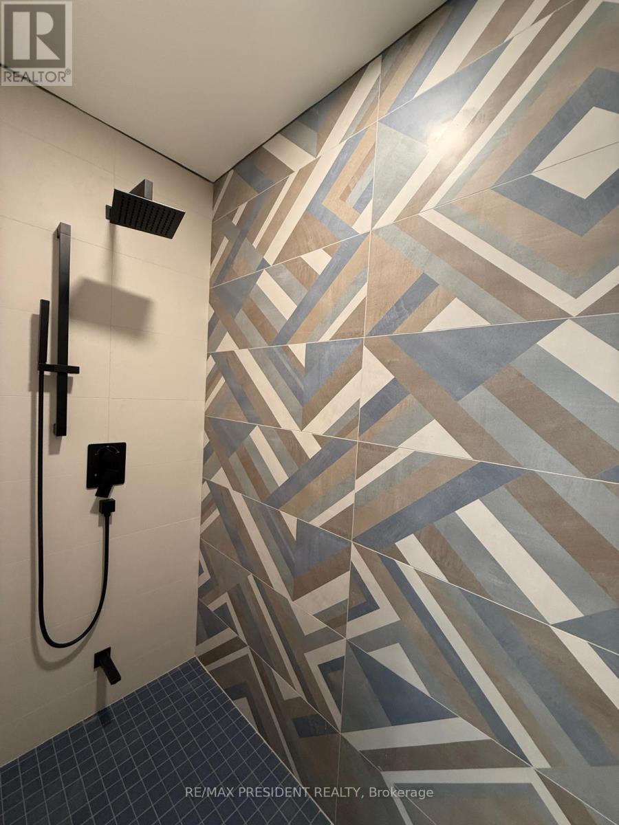 B103 - 1943 Ironoak Way, Oakville, Ontario  L6H 3V7 - Photo 16 - W12845732