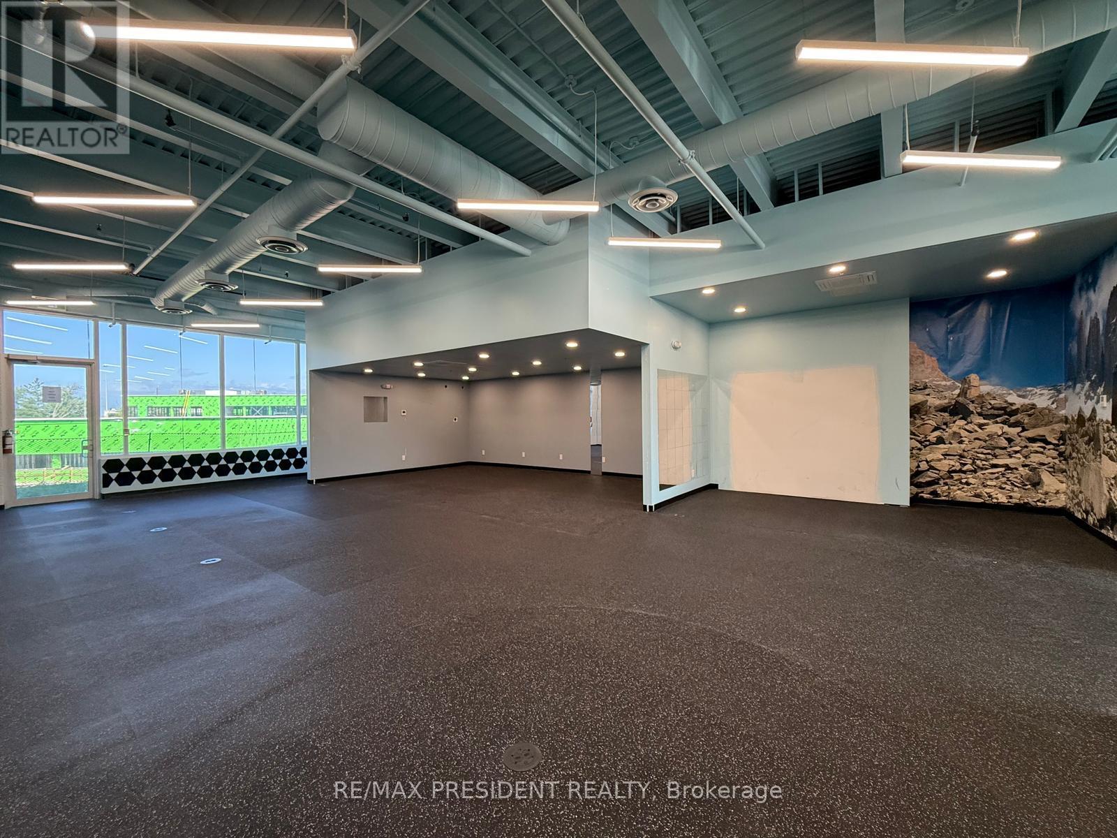 B103 - 1943 Ironoak Way, Oakville, Ontario  L6H 3V7 - Photo 5 - W12845732