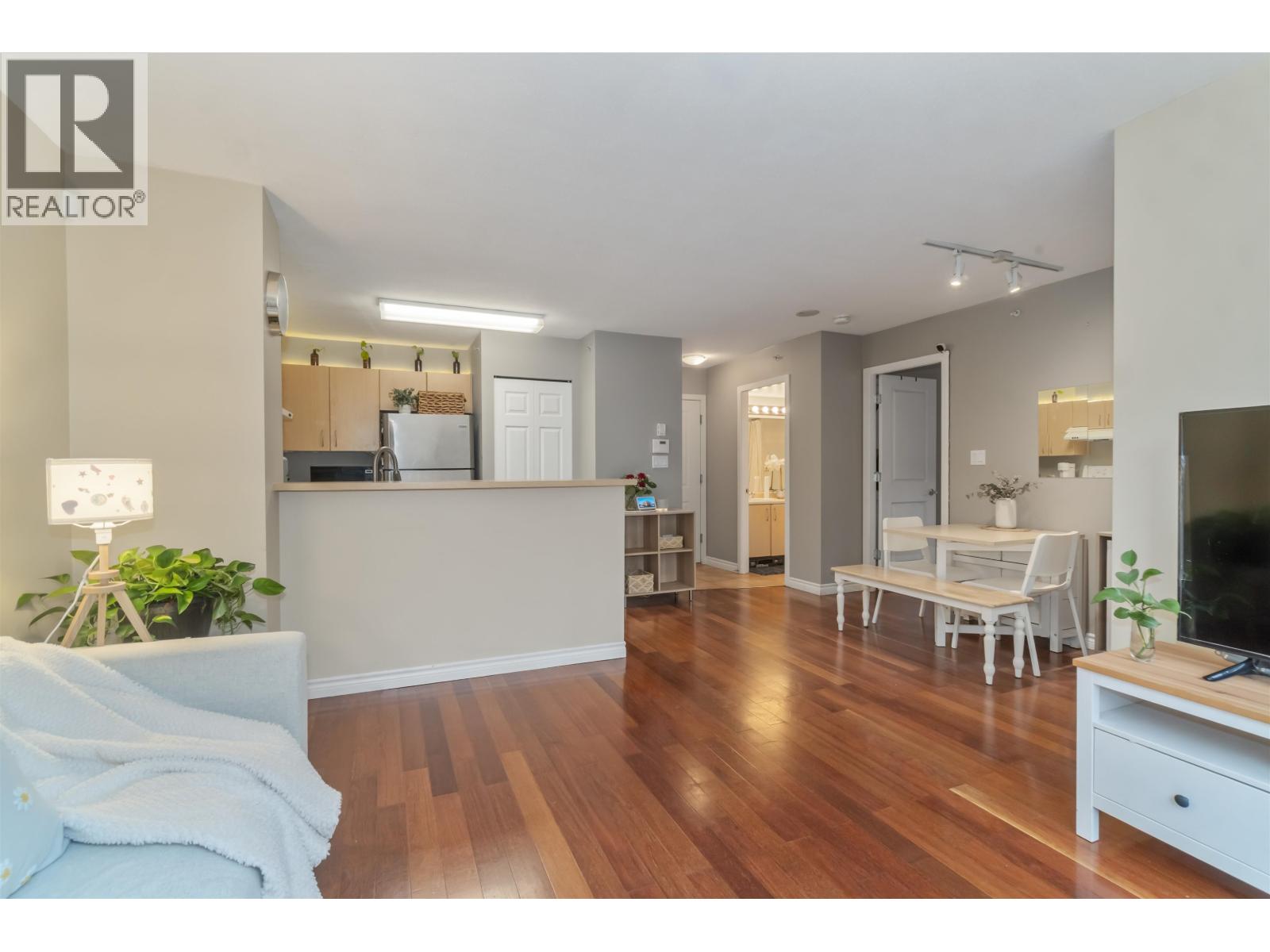 110 3588 Crowley Drive, Vancouver, British Columbia  V5R 6H3 - Photo 11 - R3092202