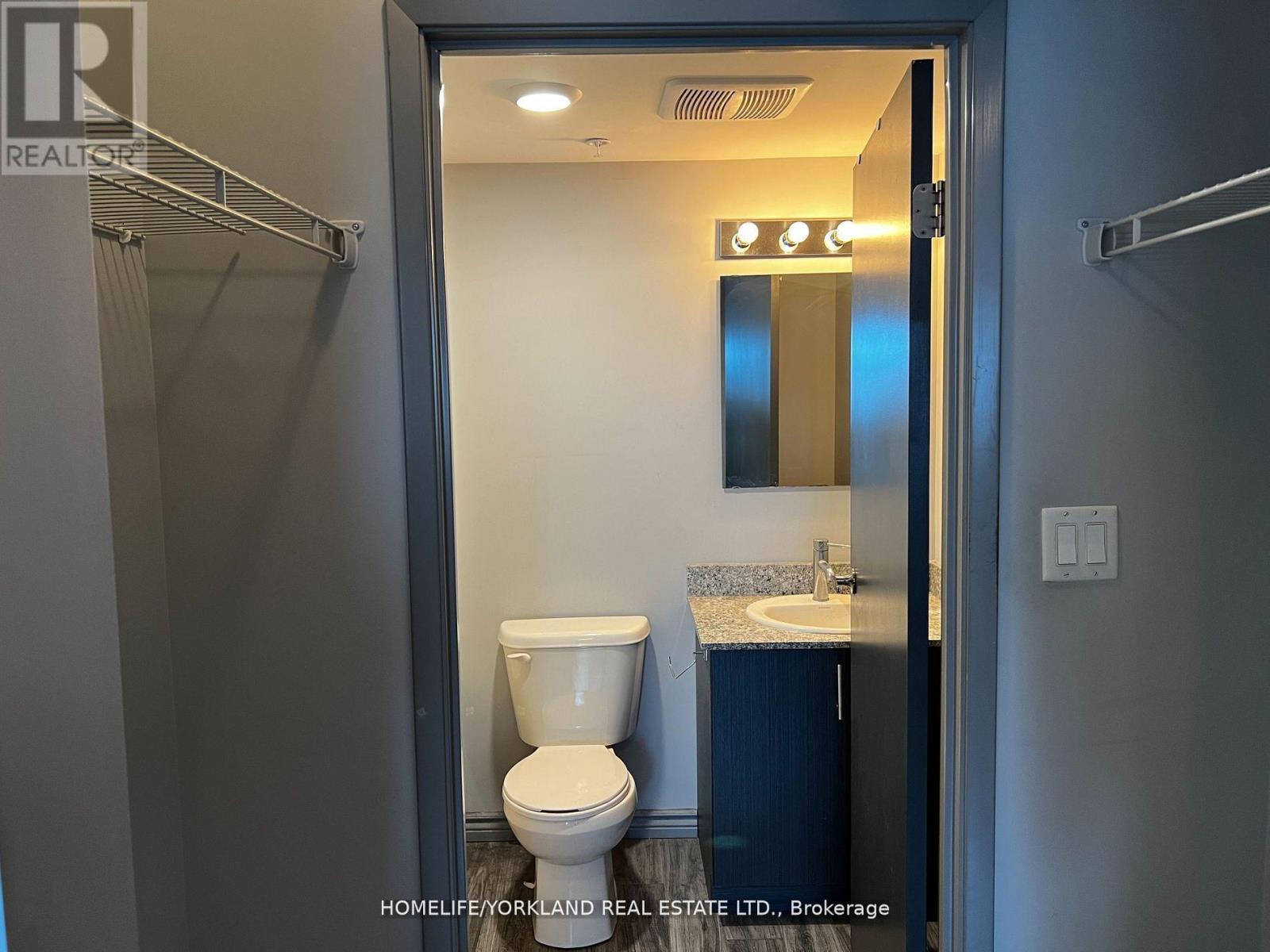 G612 - 275 Larch Street, Waterloo, Ontario  N2L 3R2 - Photo 11 - X12845546