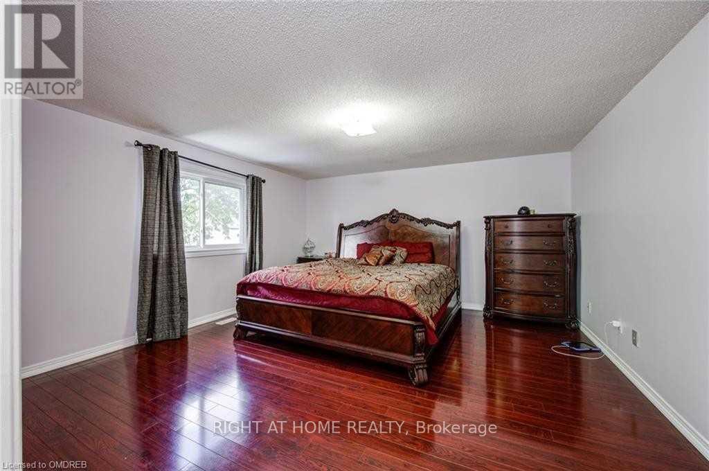 333 Brigade Drive, Hamilton, Ontario  L9B 2G1 - Photo 10 - X12845560