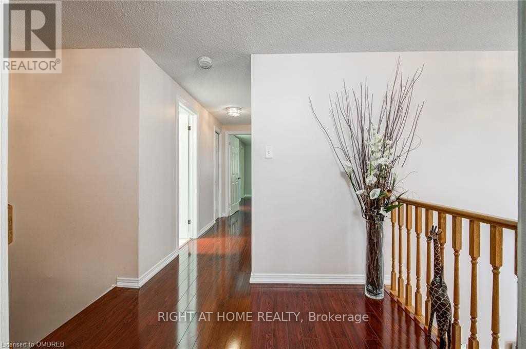 333 Brigade Drive, Hamilton, Ontario  L9B 2G1 - Photo 16 - X12845560