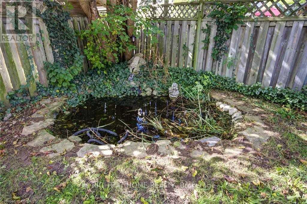 333 Brigade Drive, Hamilton, Ontario  L9B 2G1 - Photo 21 - X12845560