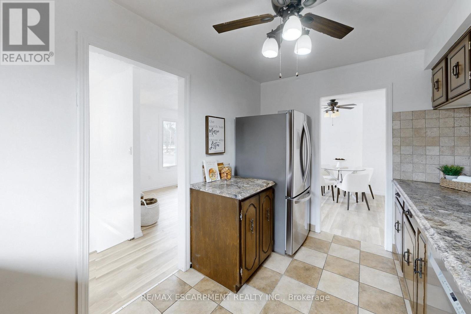 380 Magnolia Drive, Hamilton, Ontario  L9C 6N7 - Photo 14 - X12845568