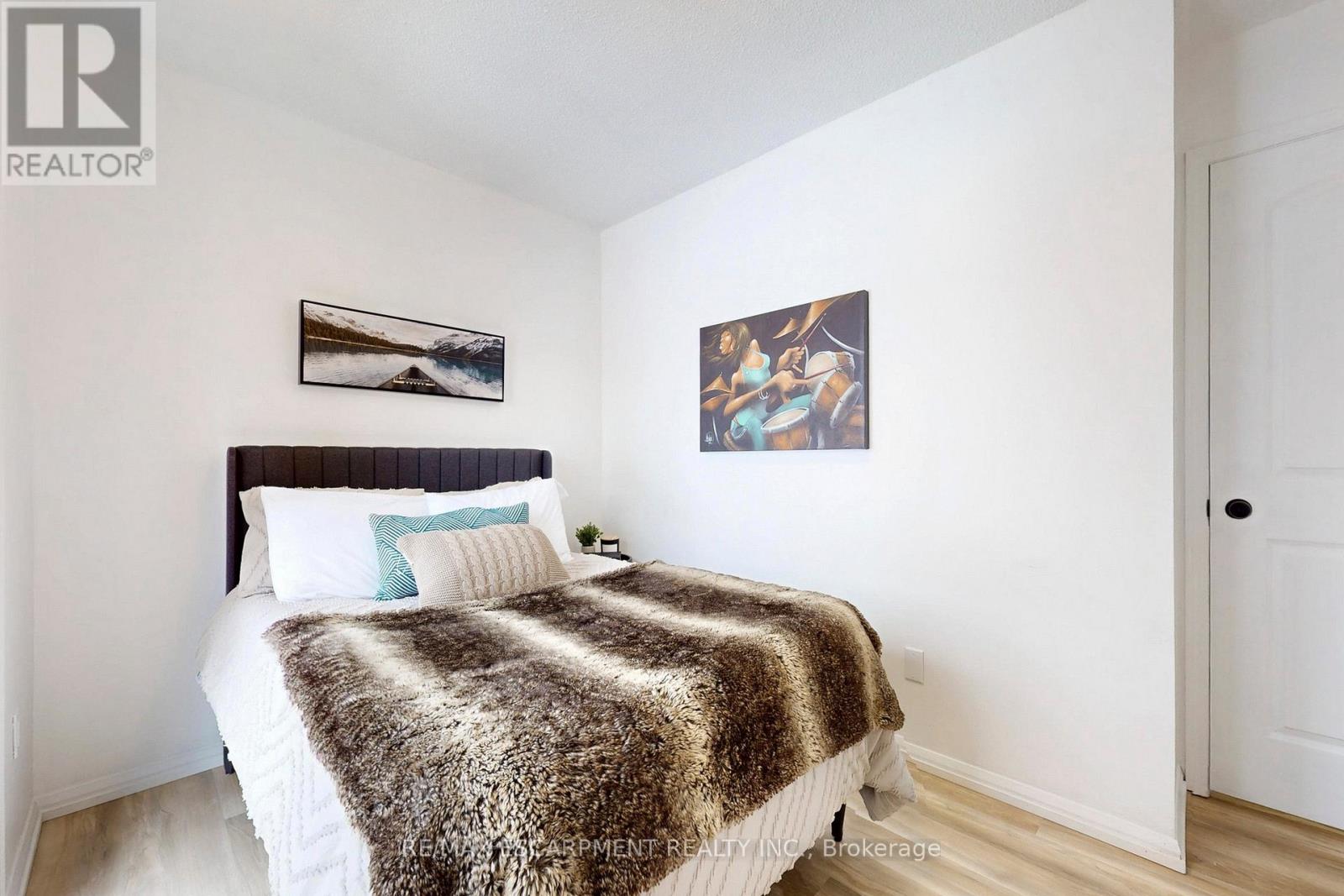 380 Magnolia Drive, Hamilton, Ontario  L9C 6N7 - Photo 18 - X12845568