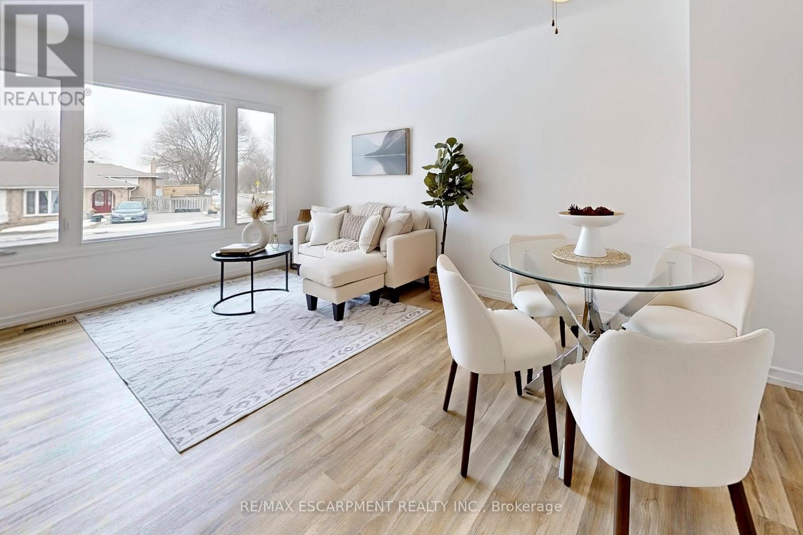 380 Magnolia Drive, Hamilton, Ontario  L9C 6N7 - Photo 9 - X12845568