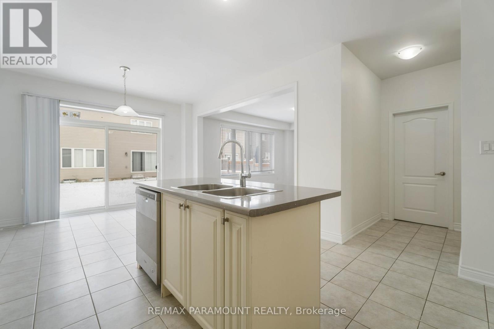 20 Vaughn Drive, Thorold, Ontario  L3B 0G8 - Photo 12 - X12845570