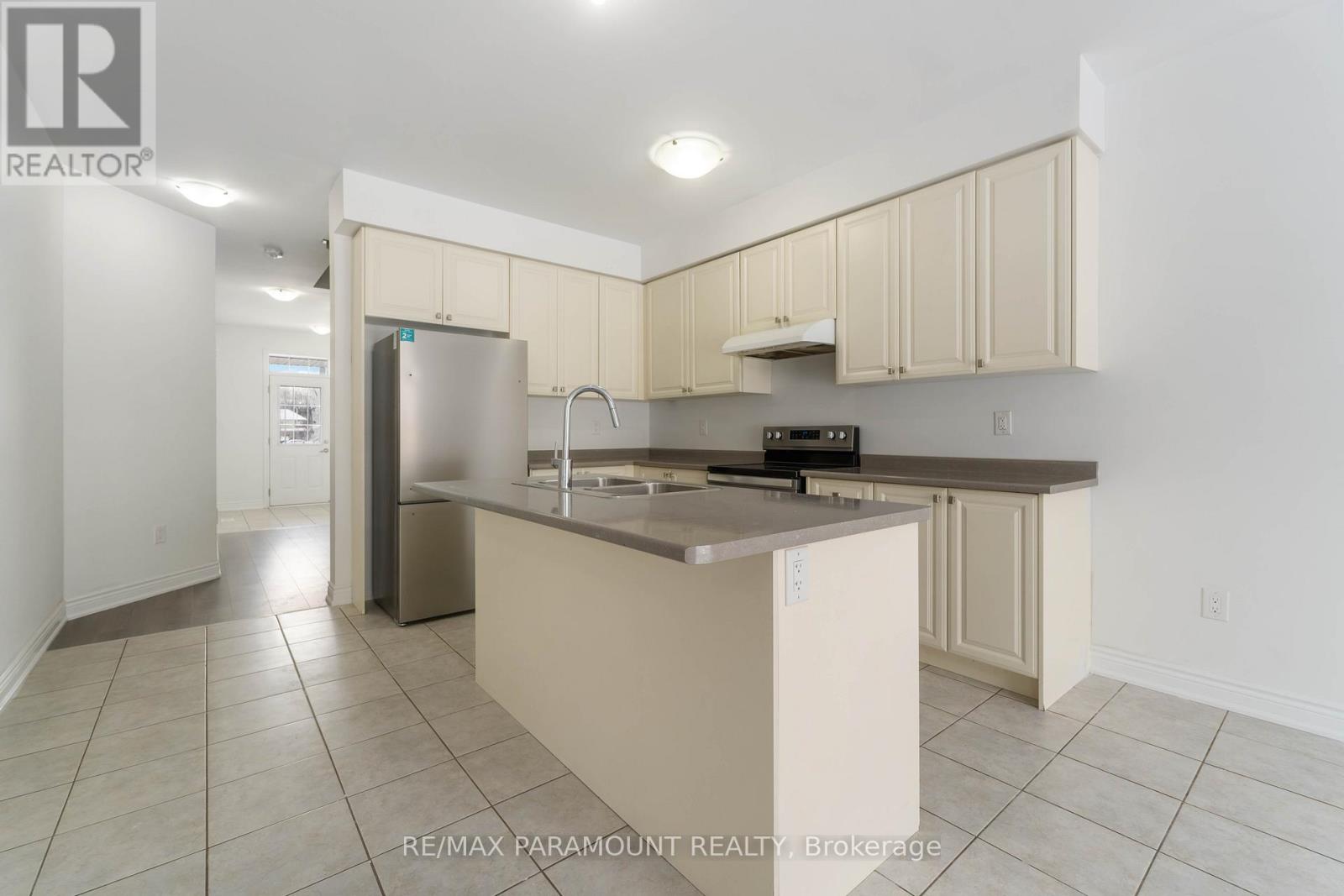 20 Vaughn Drive, Thorold, Ontario  L3B 0G8 - Photo 9 - X12845570