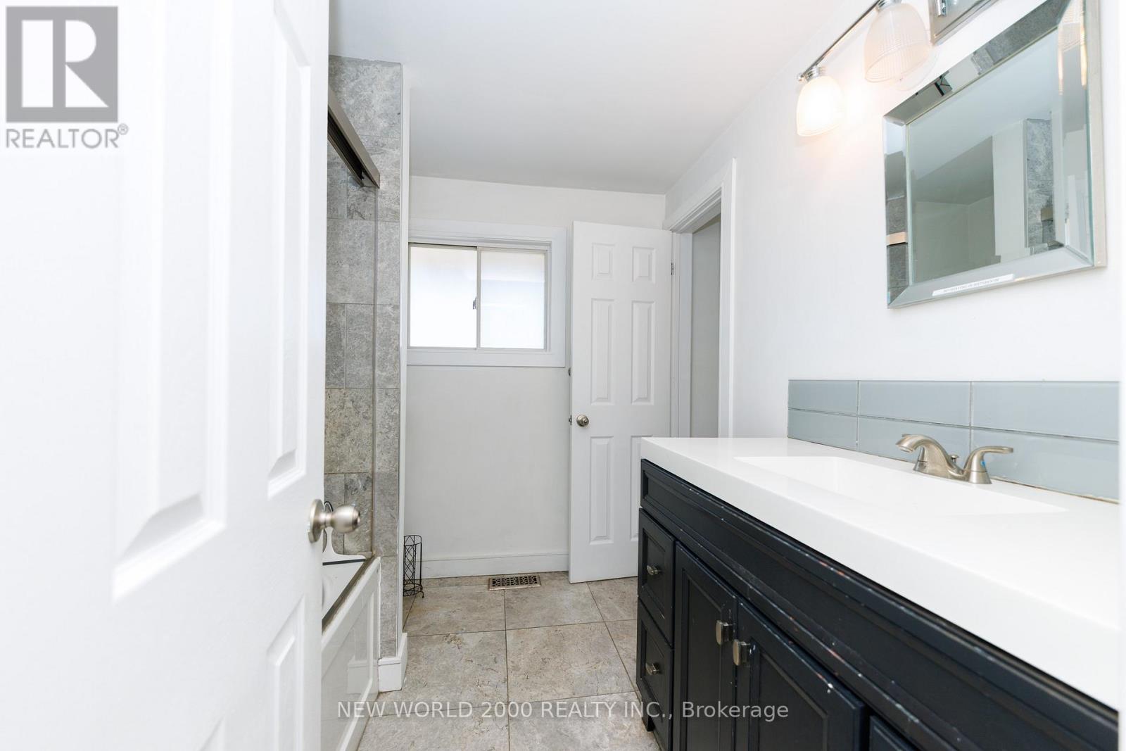 62 Champlain Avenue, Welland, Ontario  L3C 2L7 - Photo 16 - X12845610