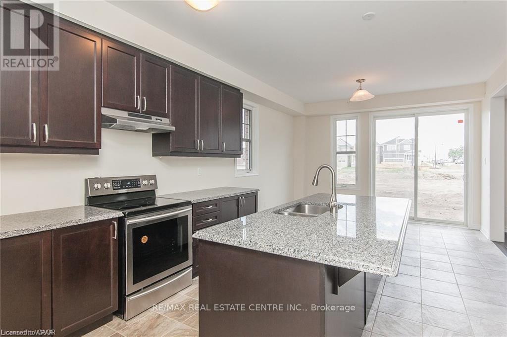 50 Shoreacres Drive, Kitchener, Ontario  N2R 0K7 - Photo 32 - X12845660