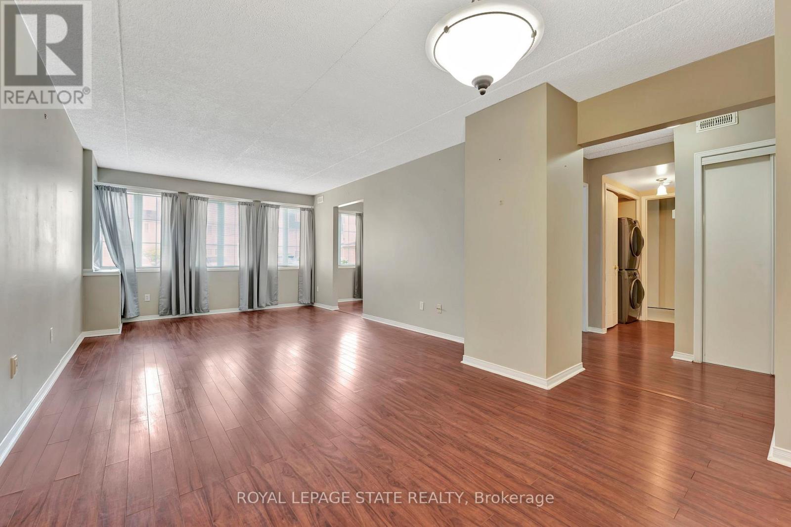 101 - 500 Silverbirch Boulevard, Hamilton, Ontario  L0R 1W0 - Photo 11 - X12845668