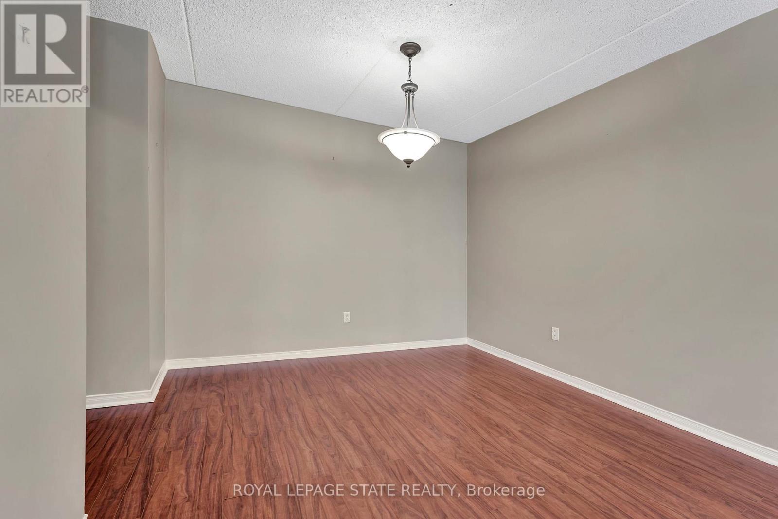 101 - 500 Silverbirch Boulevard, Hamilton, Ontario  L0R 1W0 - Photo 13 - X12845668