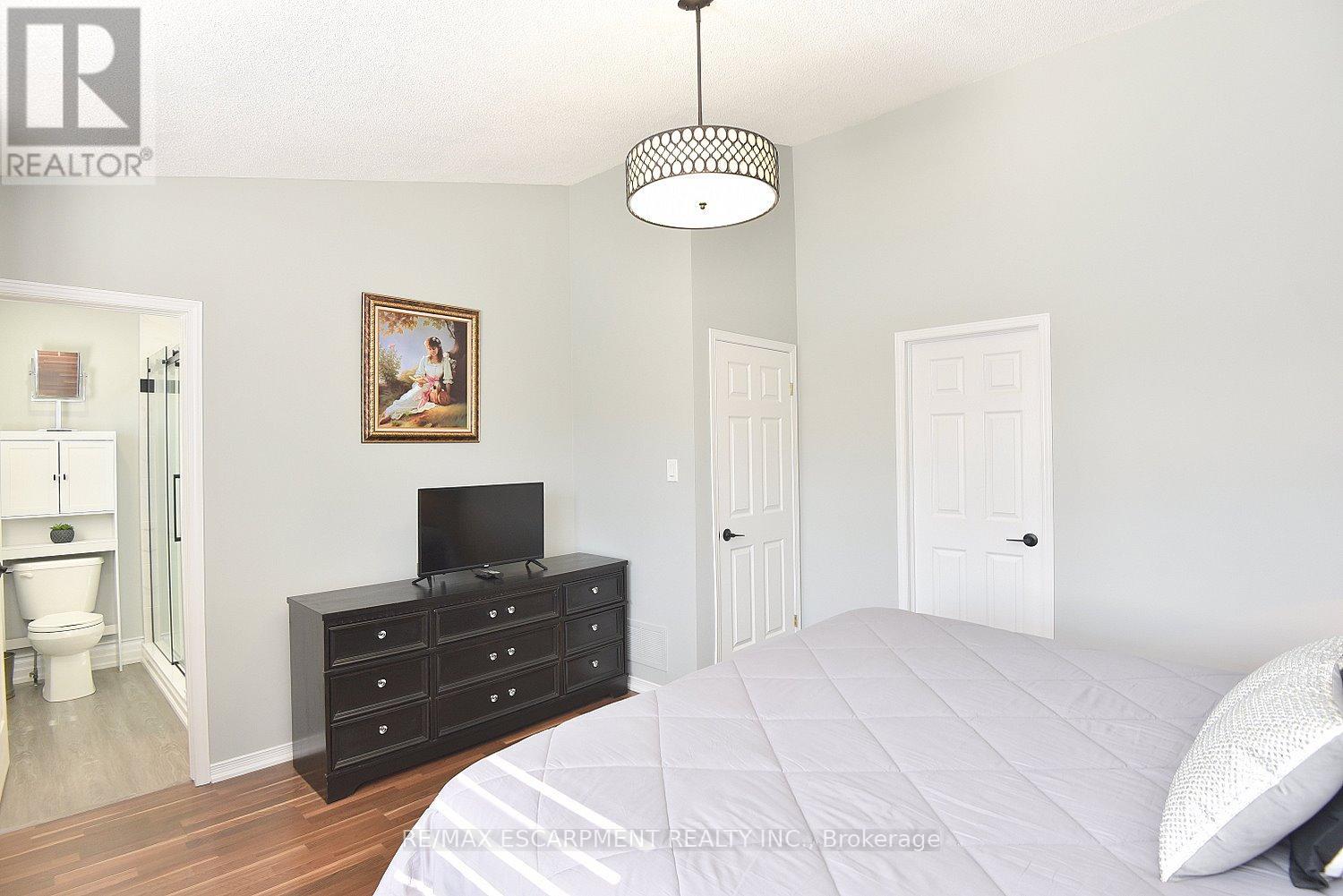 36 - 2774 King Street E, Hamilton, Ontario  L8G 1J4 - Photo 26 - X12845706