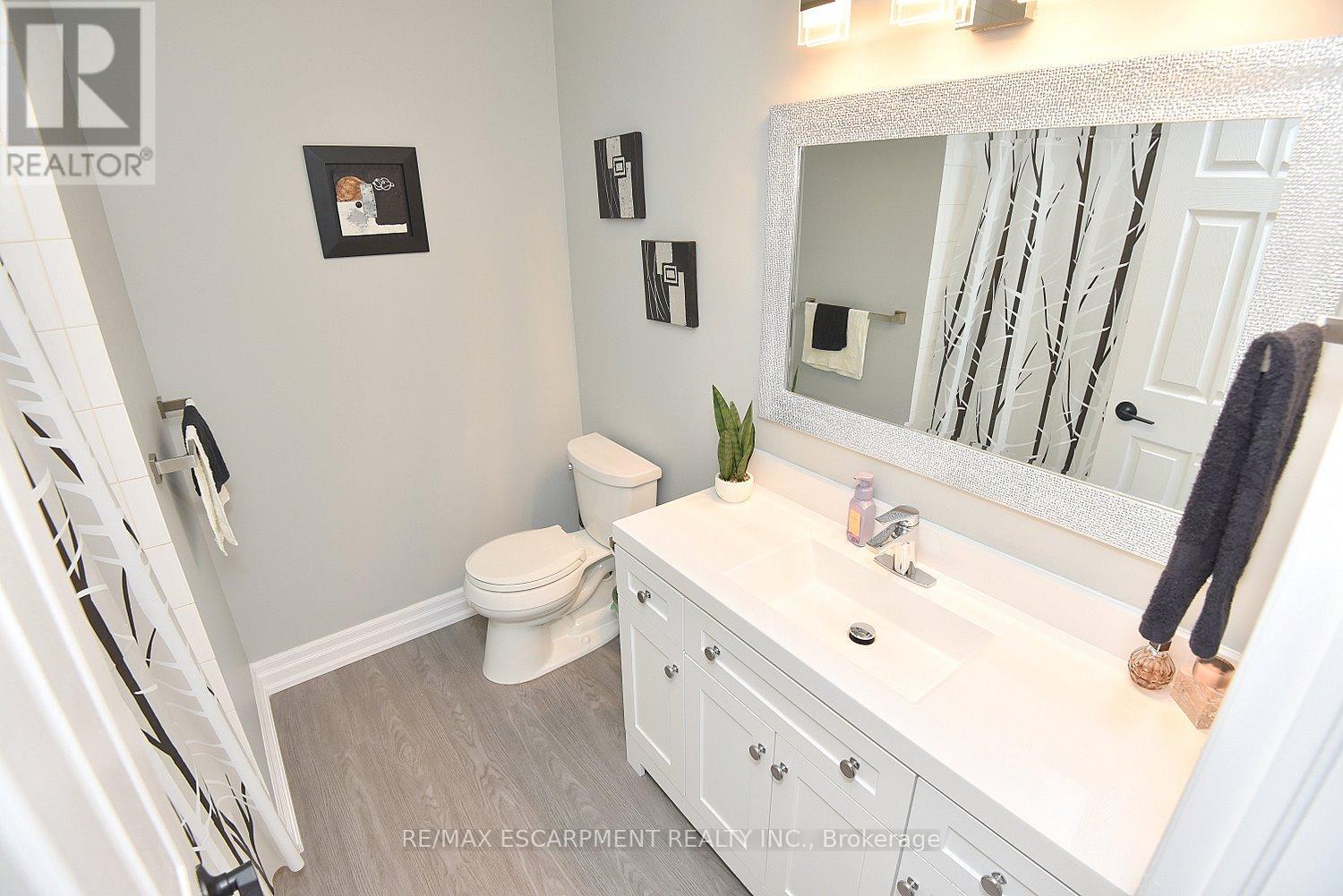 36 - 2774 King Street E, Hamilton, Ontario  L8G 1J4 - Photo 35 - X12845706