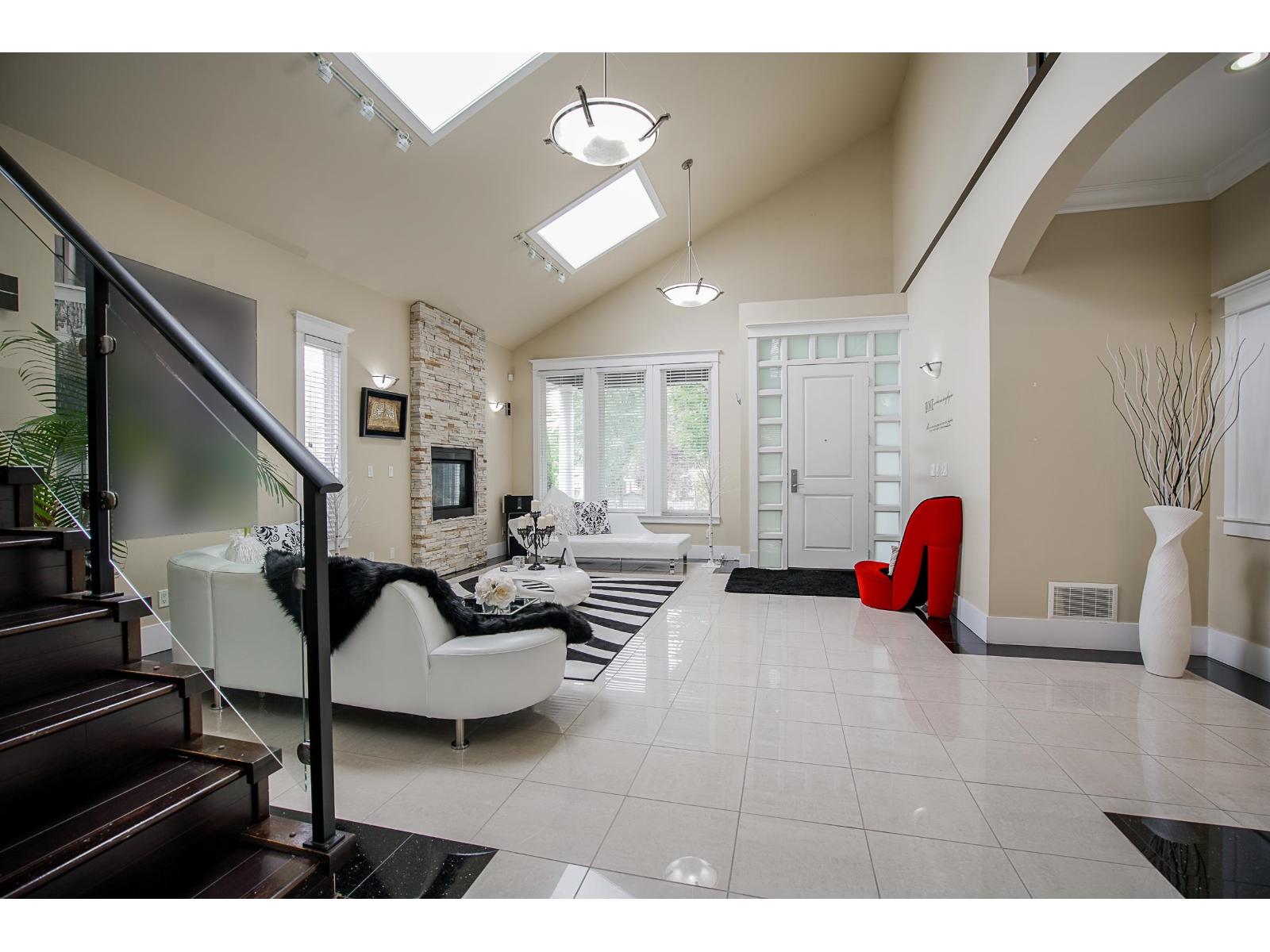 15075 70a Avenue, Surrey, British Columbia  V3S 2E2 - Photo 5 - R3094503