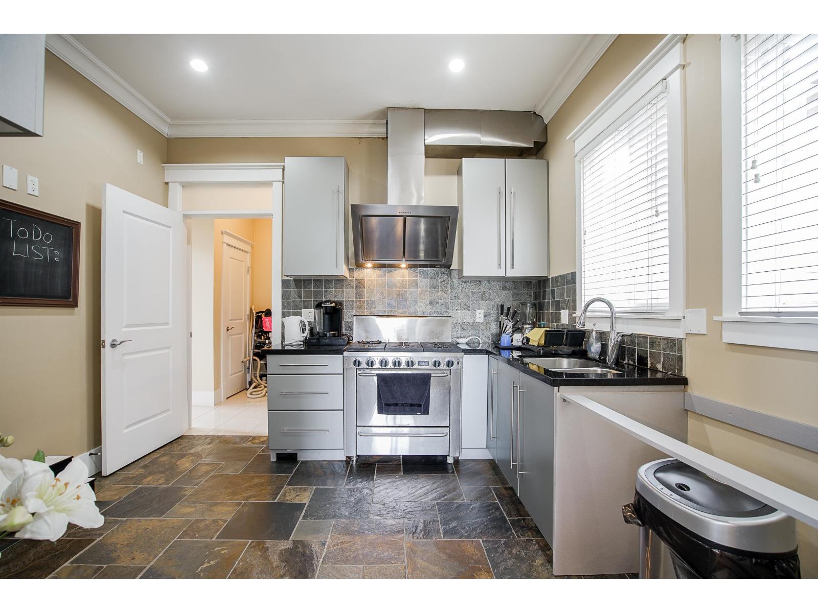 15075 70a Avenue, Surrey, British Columbia  V3S 2E2 - Photo 19 - R3094503