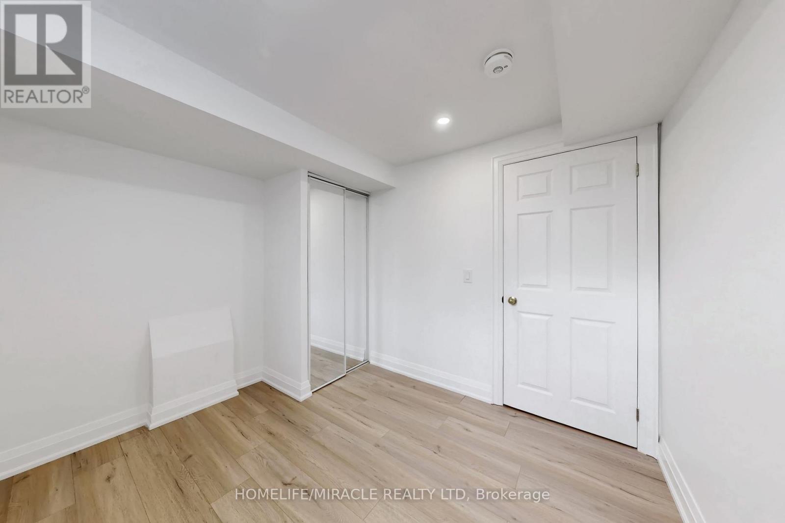 14 Rodwell Court, Brampton, Ontario  L6Y 4G7 - Photo 36 - W12681906