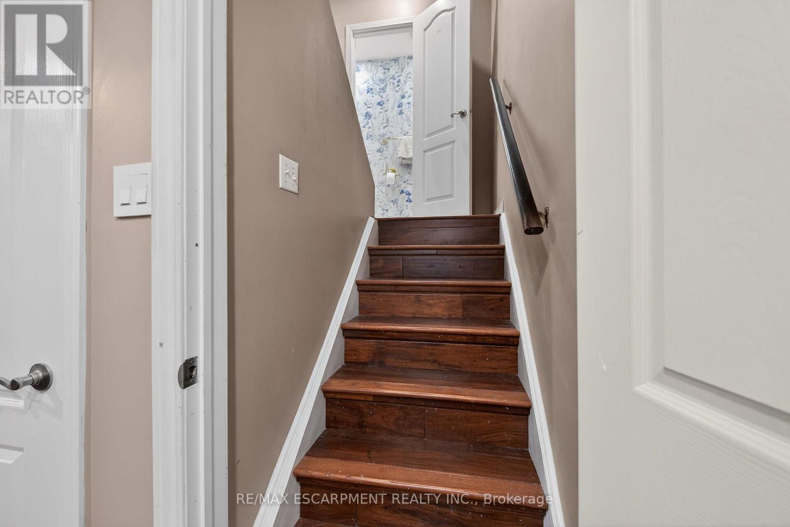 33 Panorama Way, Hamilton, Ontario  L8E 6C6 - Photo 41 - X12839882