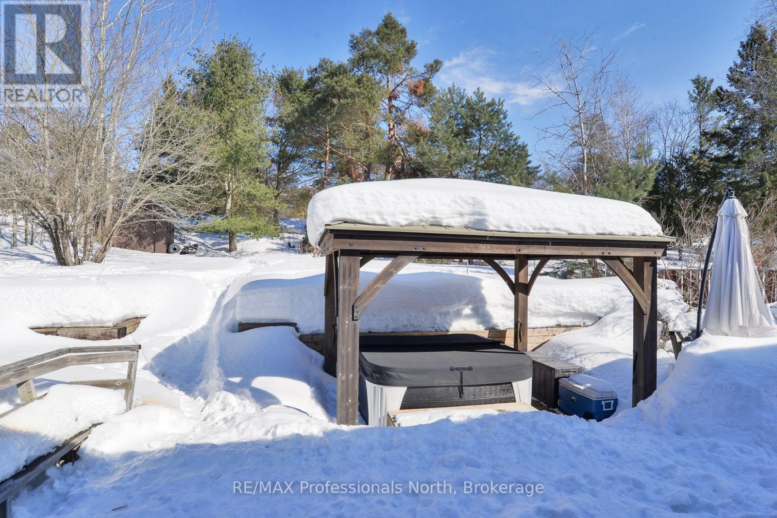 240 Oriole Crescent, Gravenhurst, Ontario  P1P 1C6 - Photo 14 - X12845834