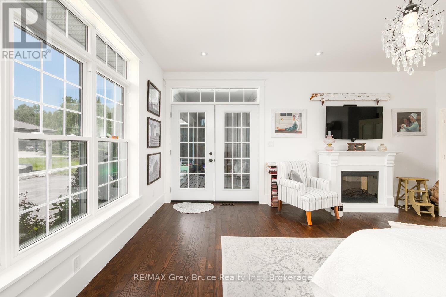 33 Dunks Bay Road, Northern Bruce Peninsula, Ontario  N0H 2R0 - Photo 23 - X12845864