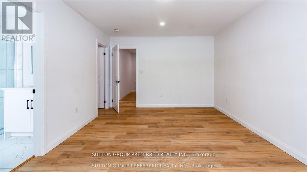 1041 Karenana Road, London South (South U), Ontario  N6M 0K2 - Photo 19 - X12845814