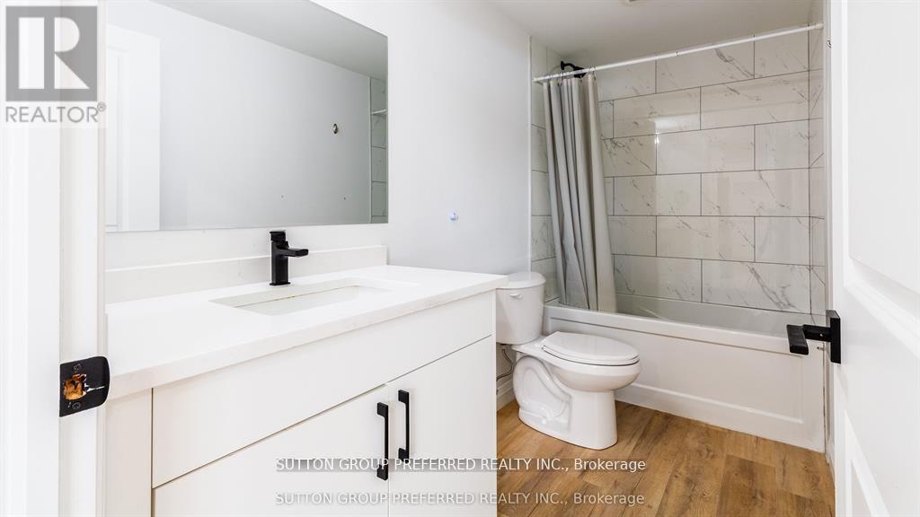 1041 Karenana Road, London South (South U), Ontario  N6M 0K2 - Photo 32 - X12845814