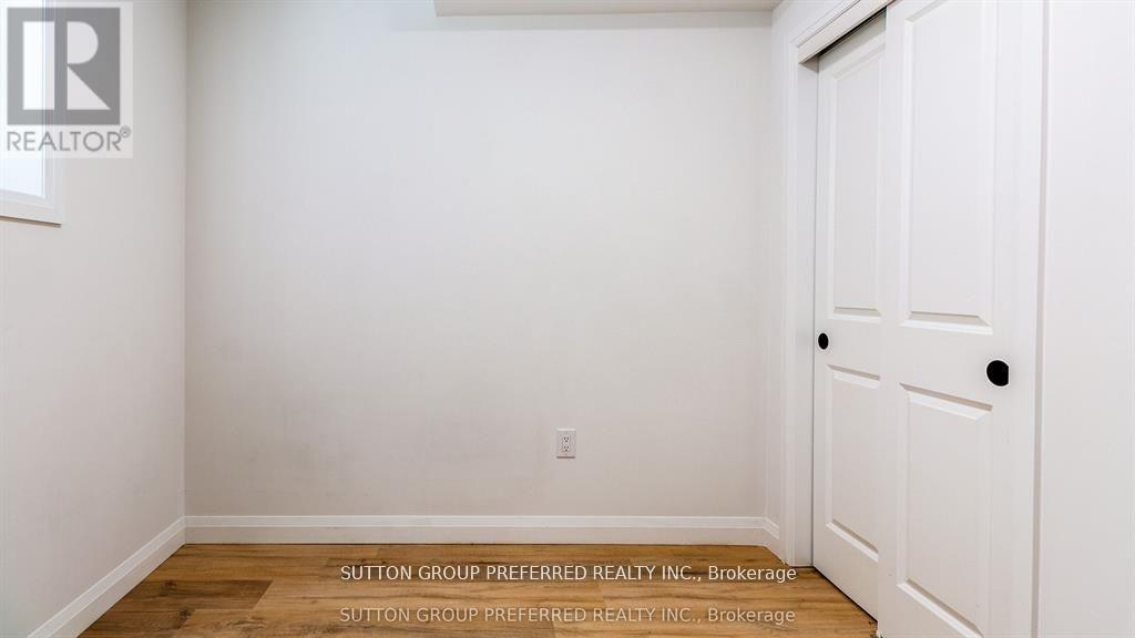 1041 Karenana Road, London South (South U), Ontario  N6M 0K2 - Photo 33 - X12845814