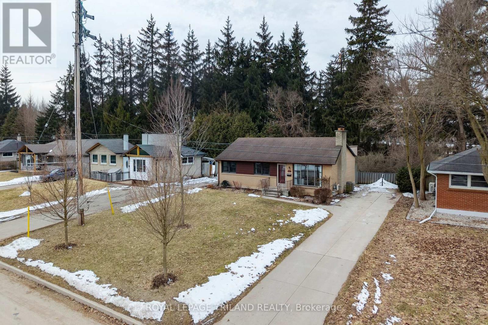 171 Trowbridge Avenue, London South, Ontario  N6J 3M2 - Photo 4 - X12845878