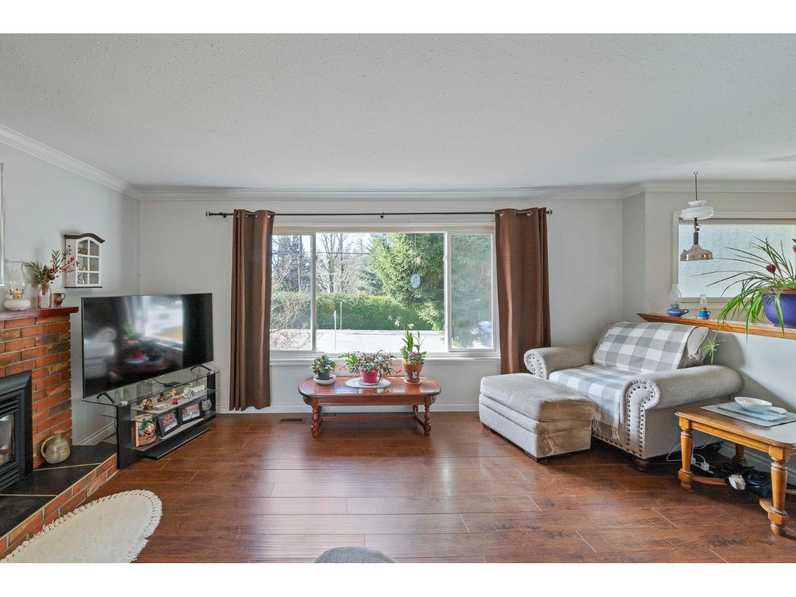 2096 Martens Street, Abbotsford, British Columbia  V2S 5W6 - Photo 5 - R3095523